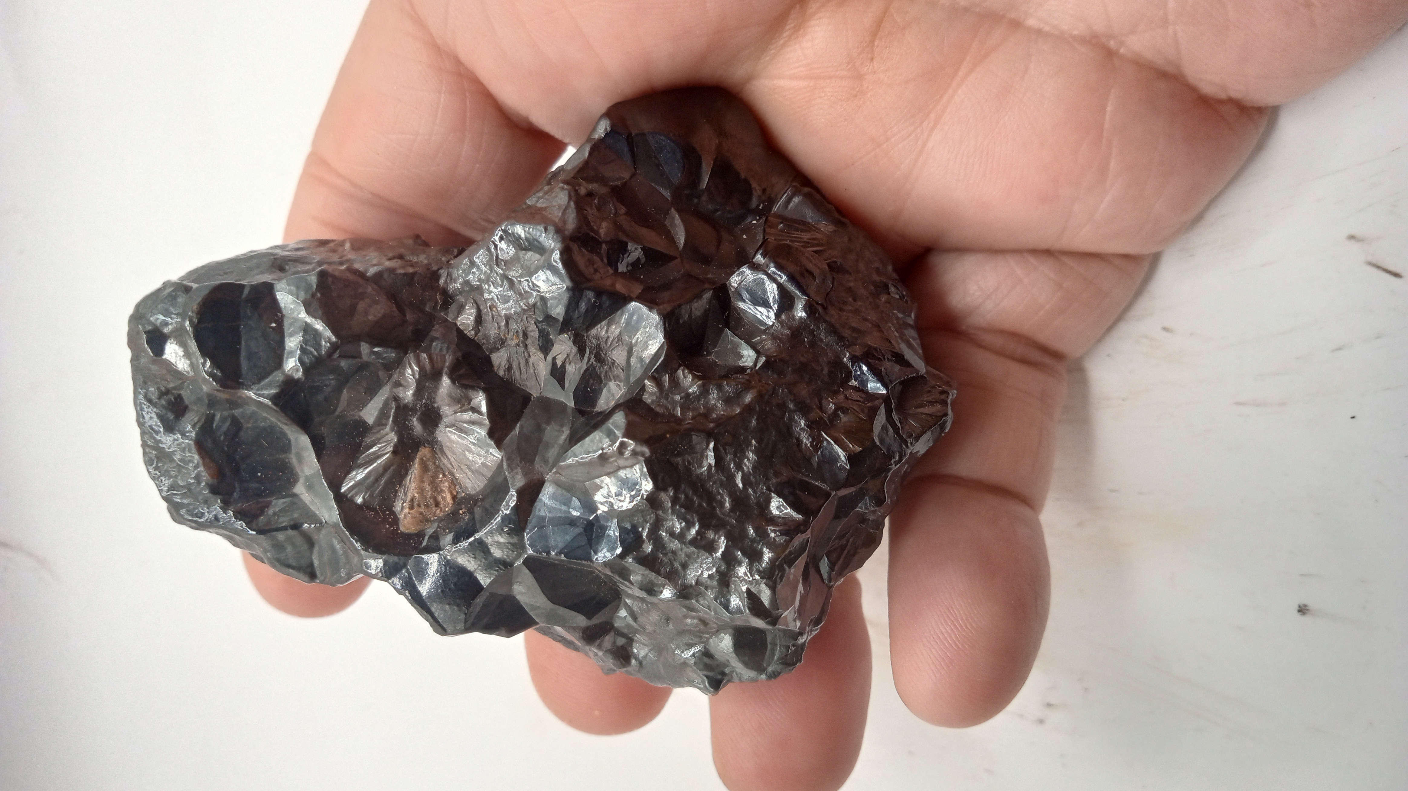 Beautiful Black Hematite - HQ - from Brazil -