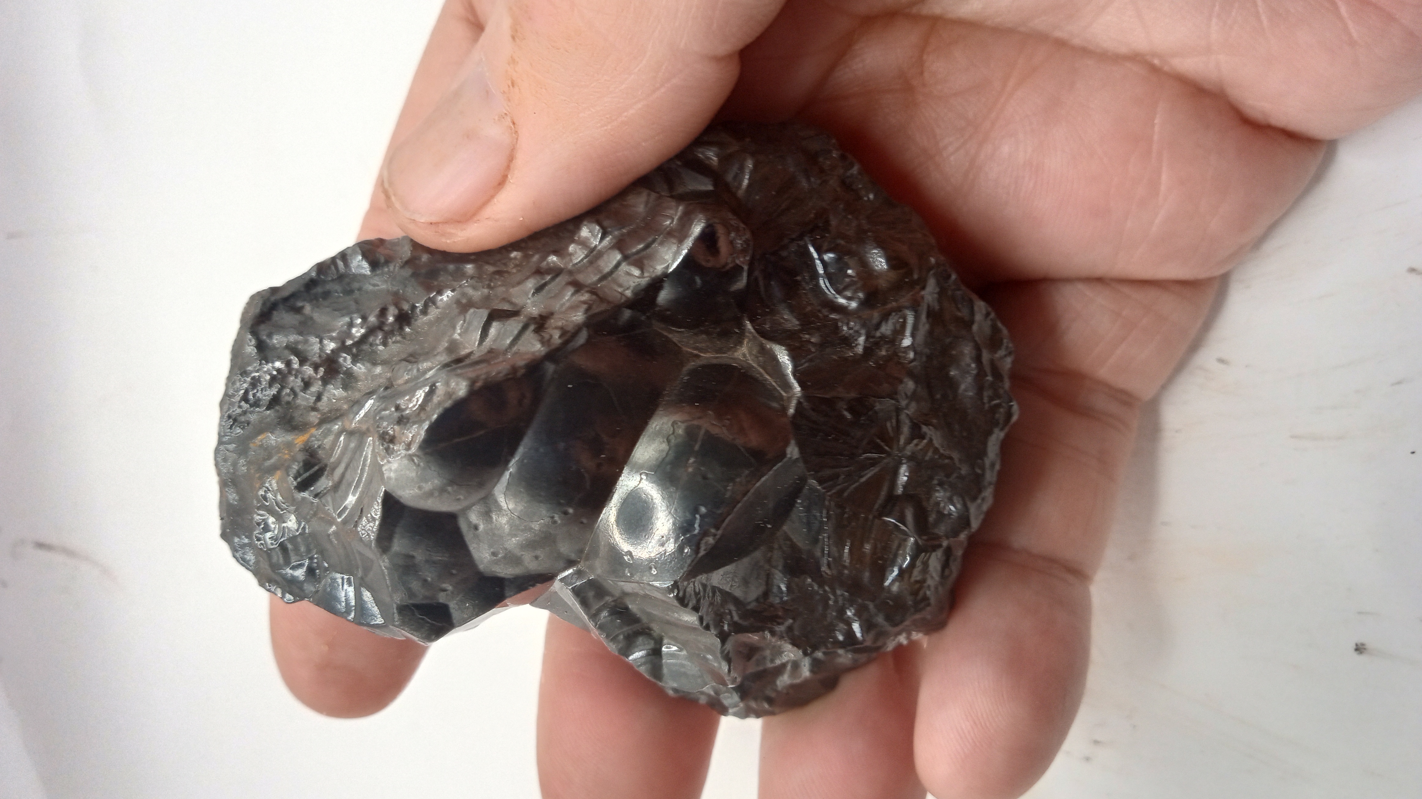 Beautiful Black Hematite - HQ - from Brazil -