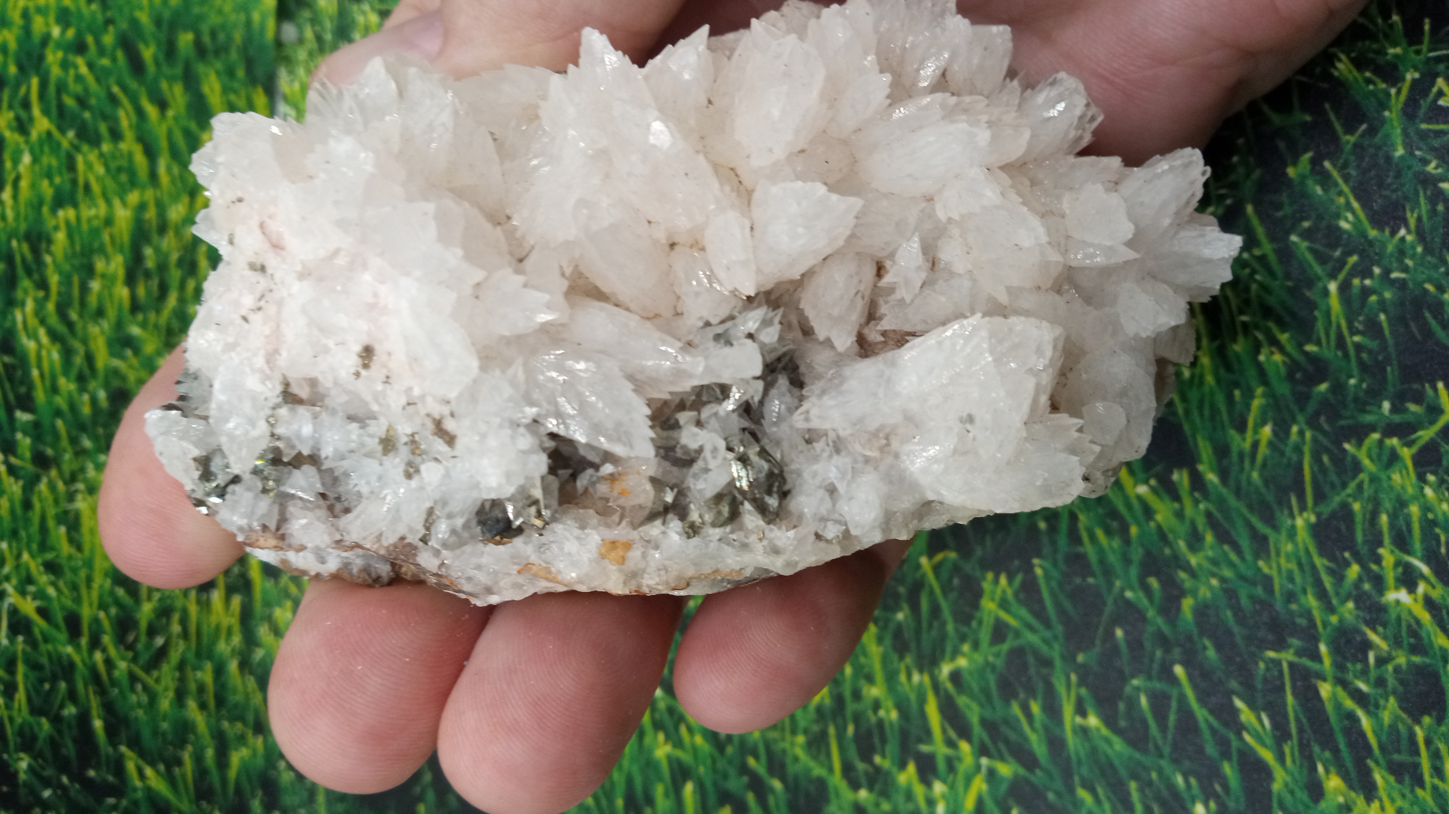 Stilbite an Pyrite - Beautiful Combo Mineral Specimen -