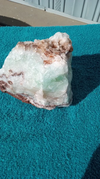 CALCITE WITH FERRUGINOUS QUARTZ
