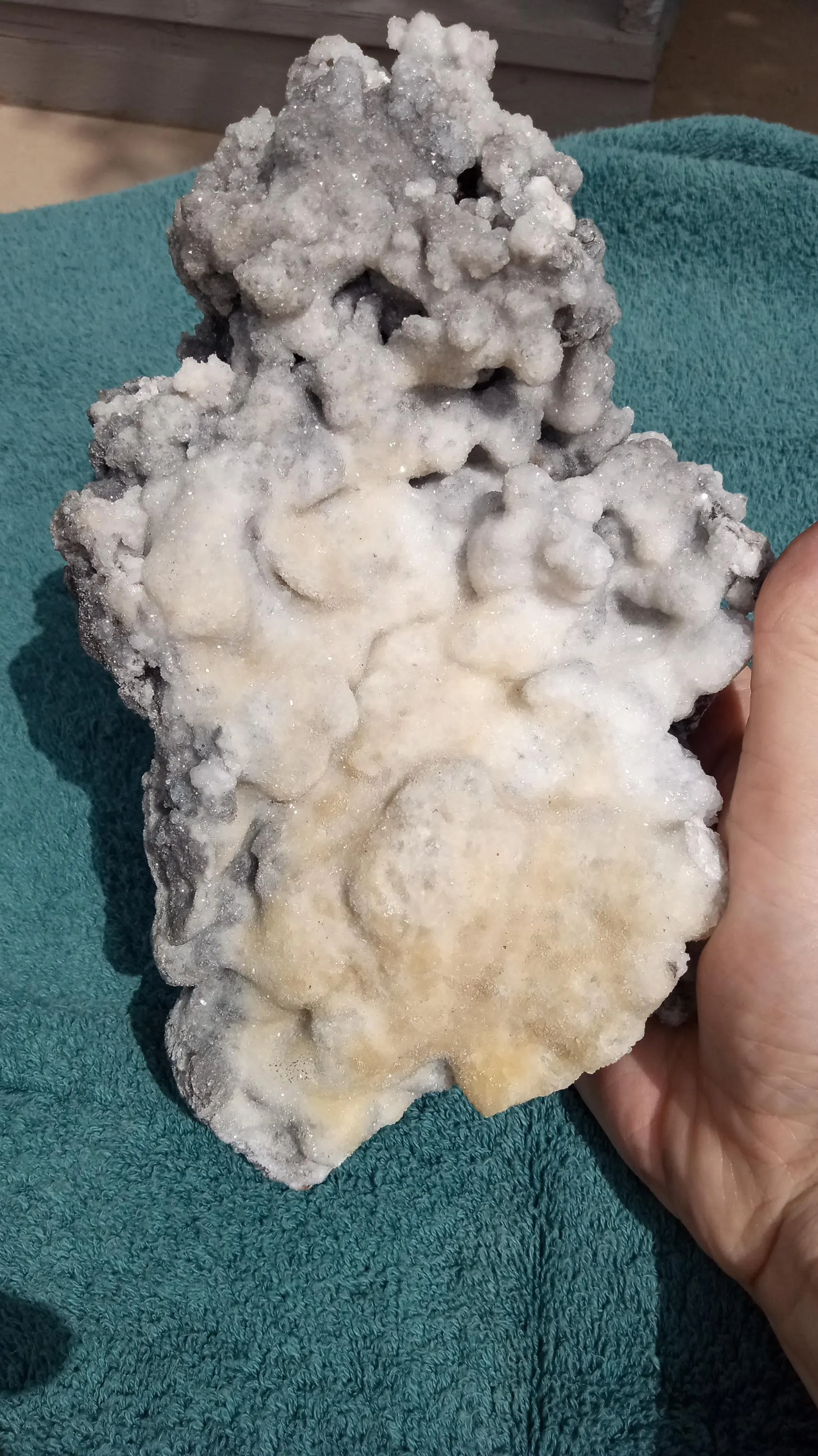 Chalcedony & Descloizite ~ sparkles galore
