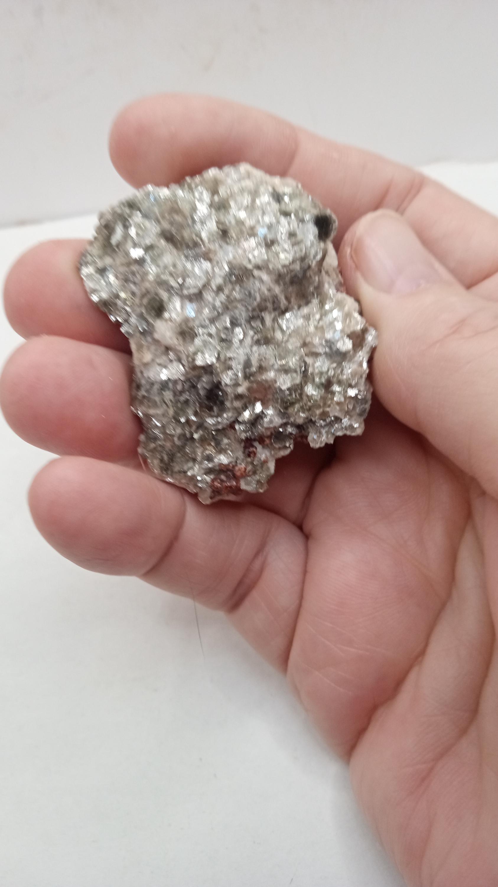 Spessartine Garnet Muscovite