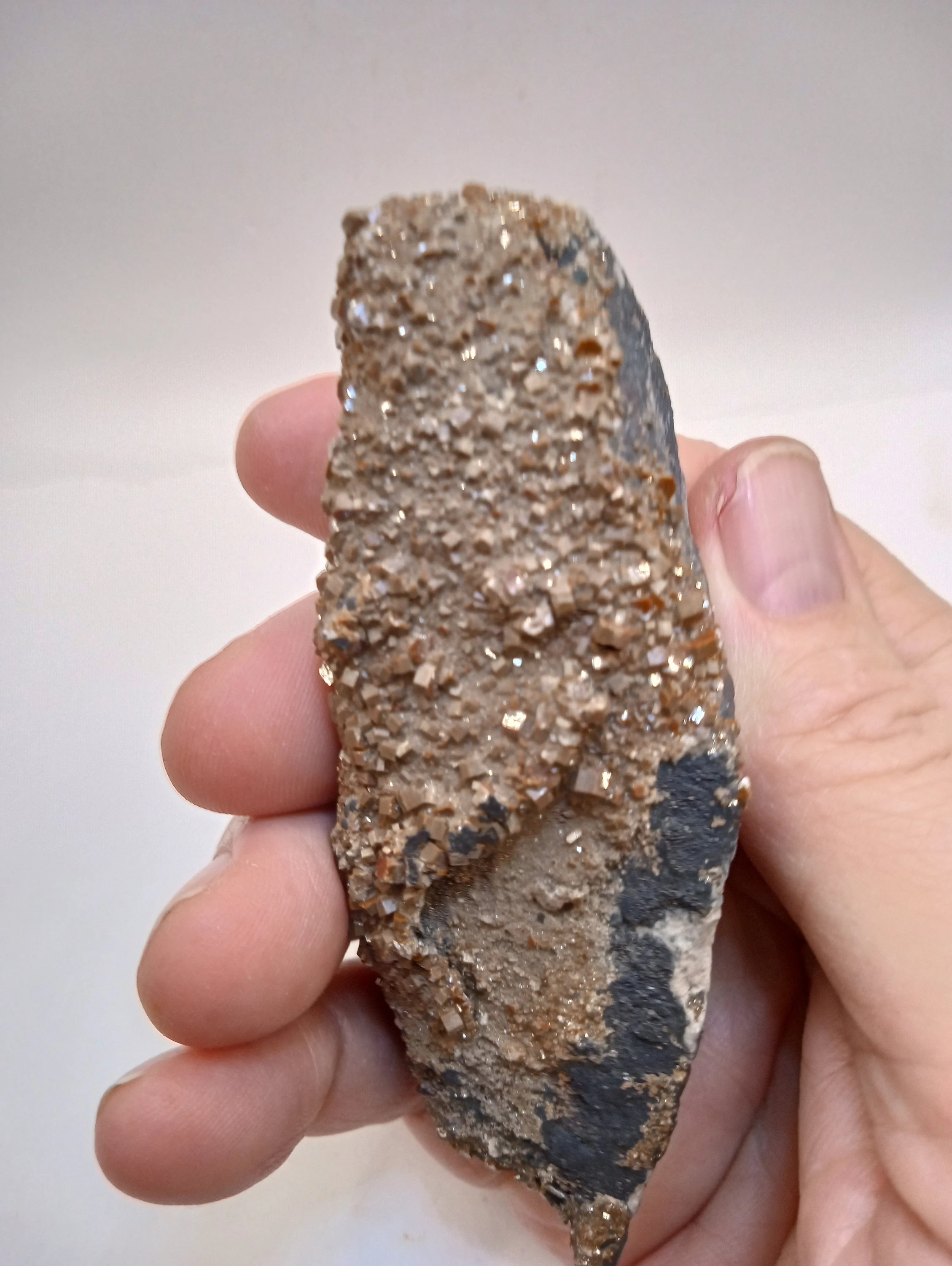 Unuqie root beer color Vanadinite