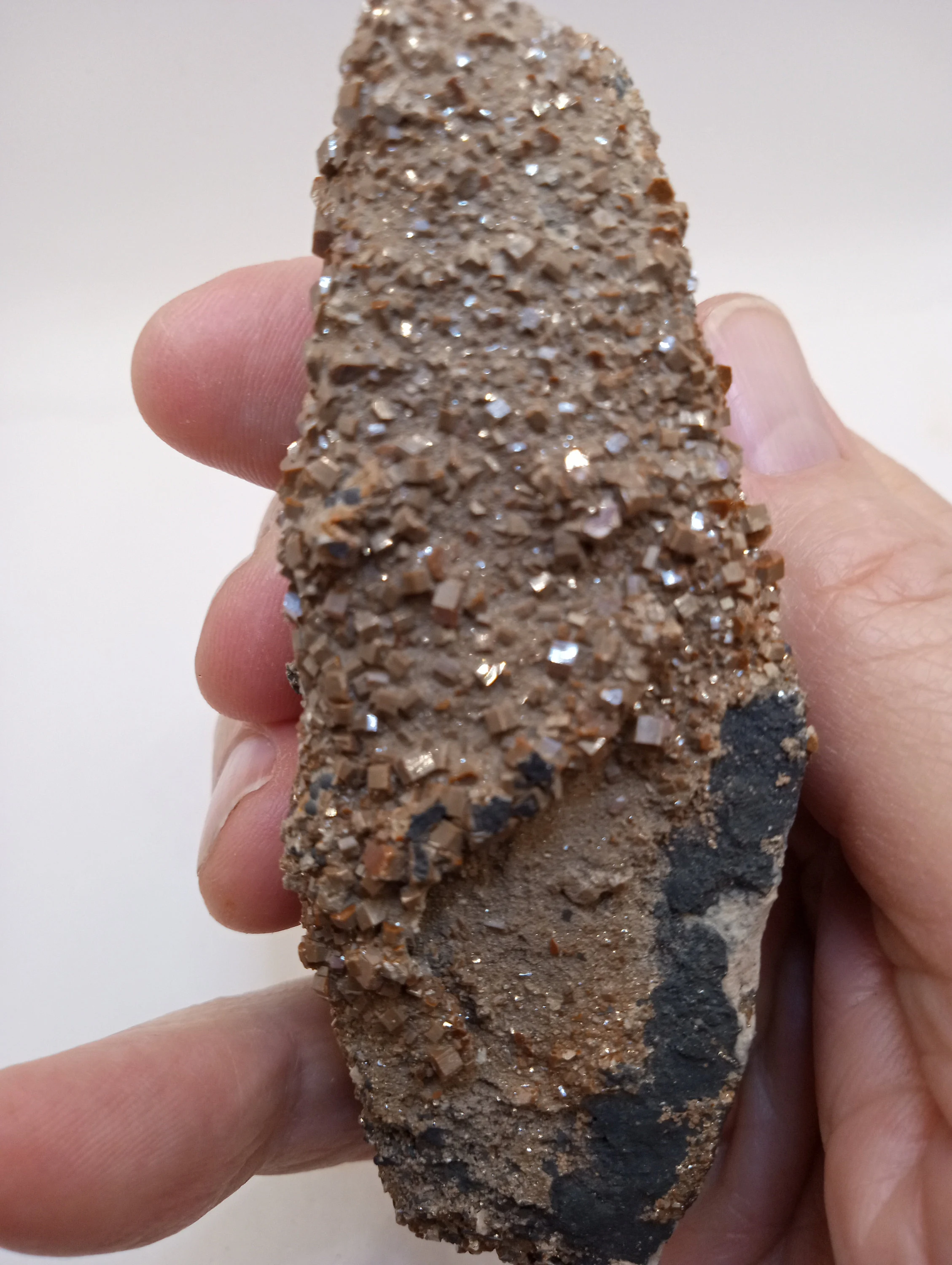Unuqie root beer color Vanadinite