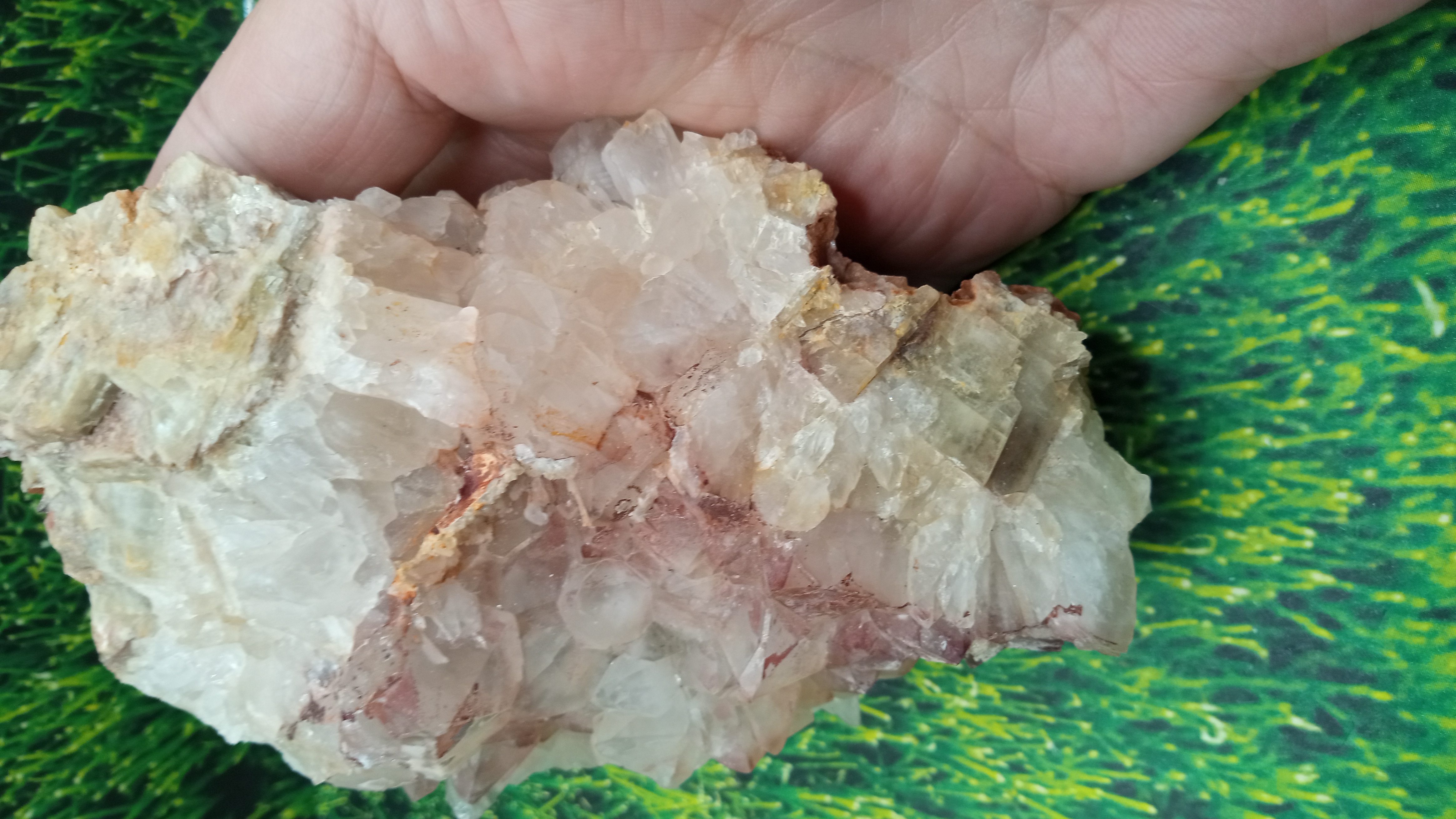 Amazing Calcite w/ clear & white Cubes w/ reddish colors - New Mexico