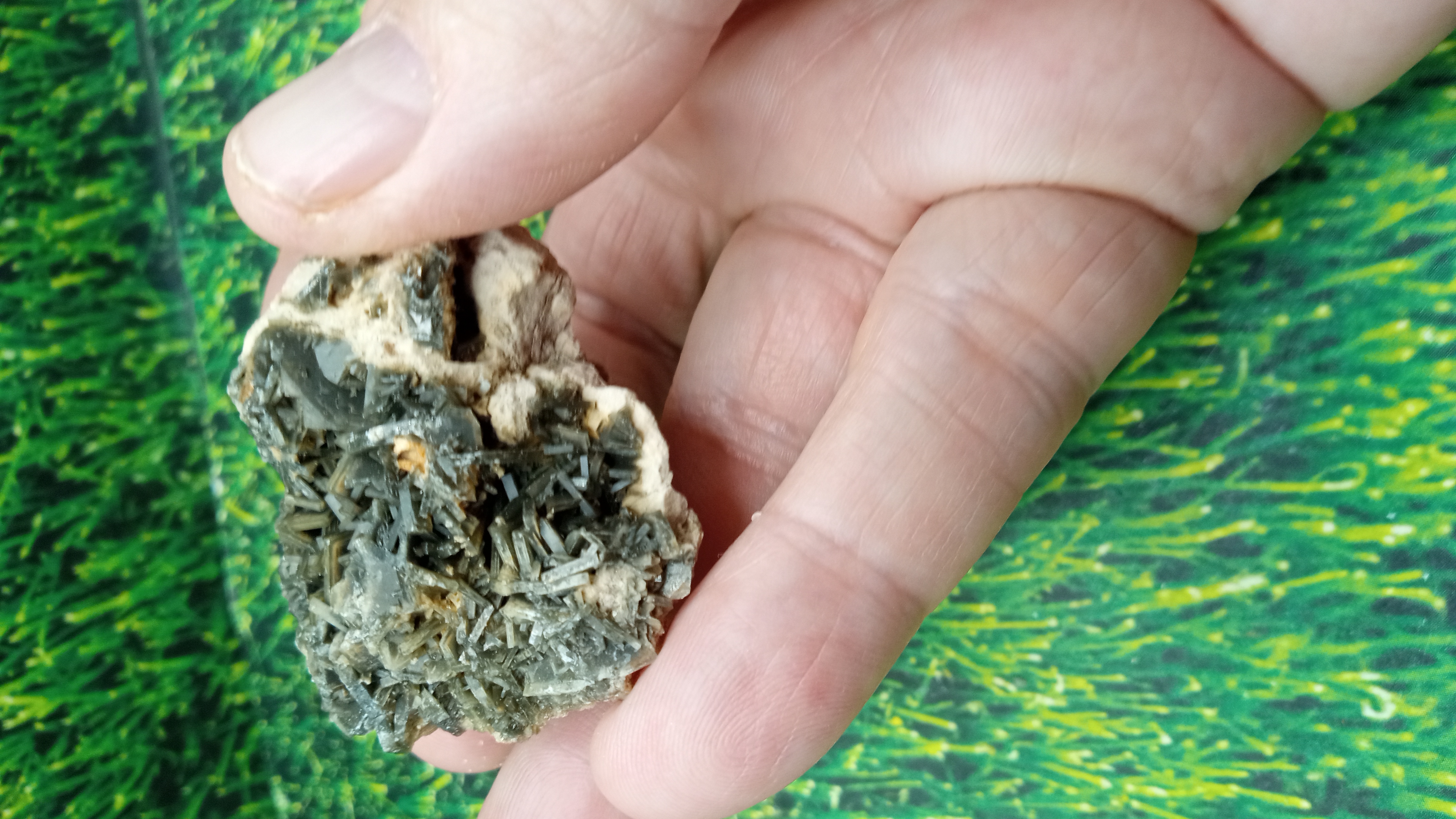 Black Barite Mineral Specimen - Sierra County New Mexico   3.0 oz size Beautiful Specimen