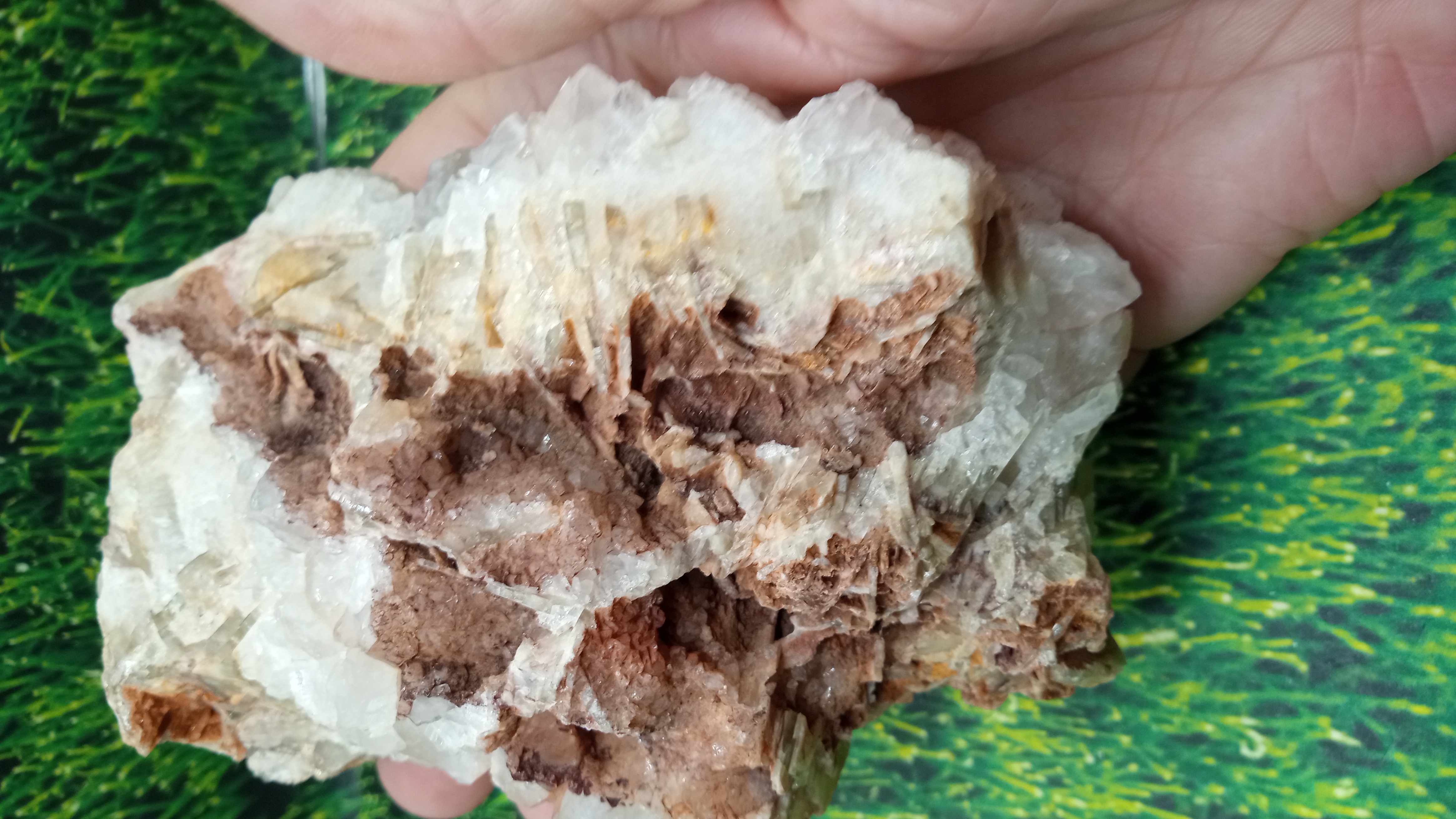 Amazing Calcite w/ clear & white Cubes w/ reddish colors - New Mexico
