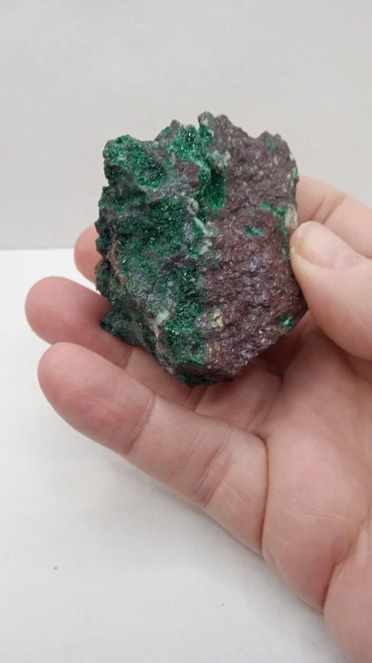 Brochantite Mineral specimen