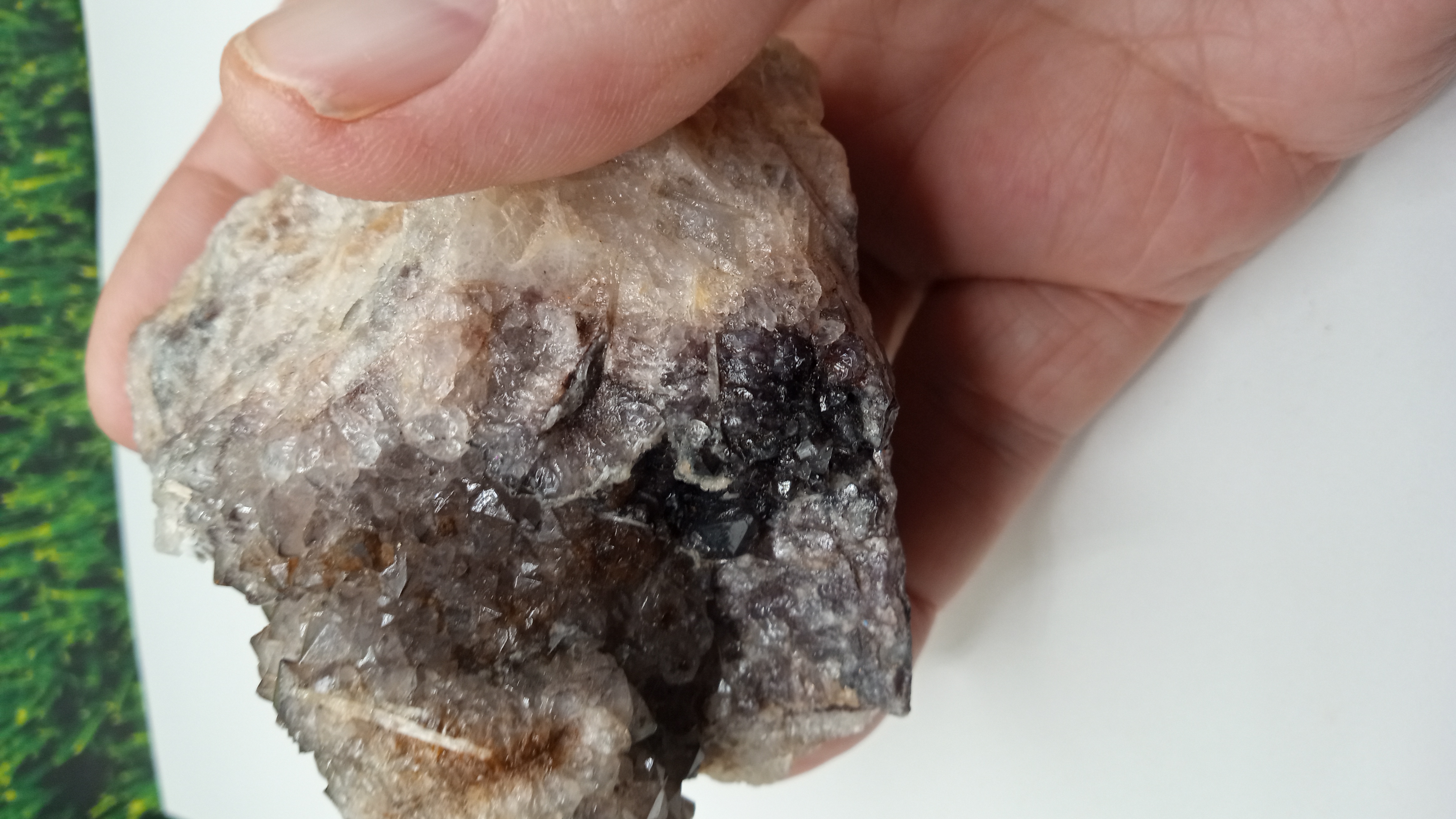 Nice Purple/ White / Black - Quartz - Quartzite - Calcite -