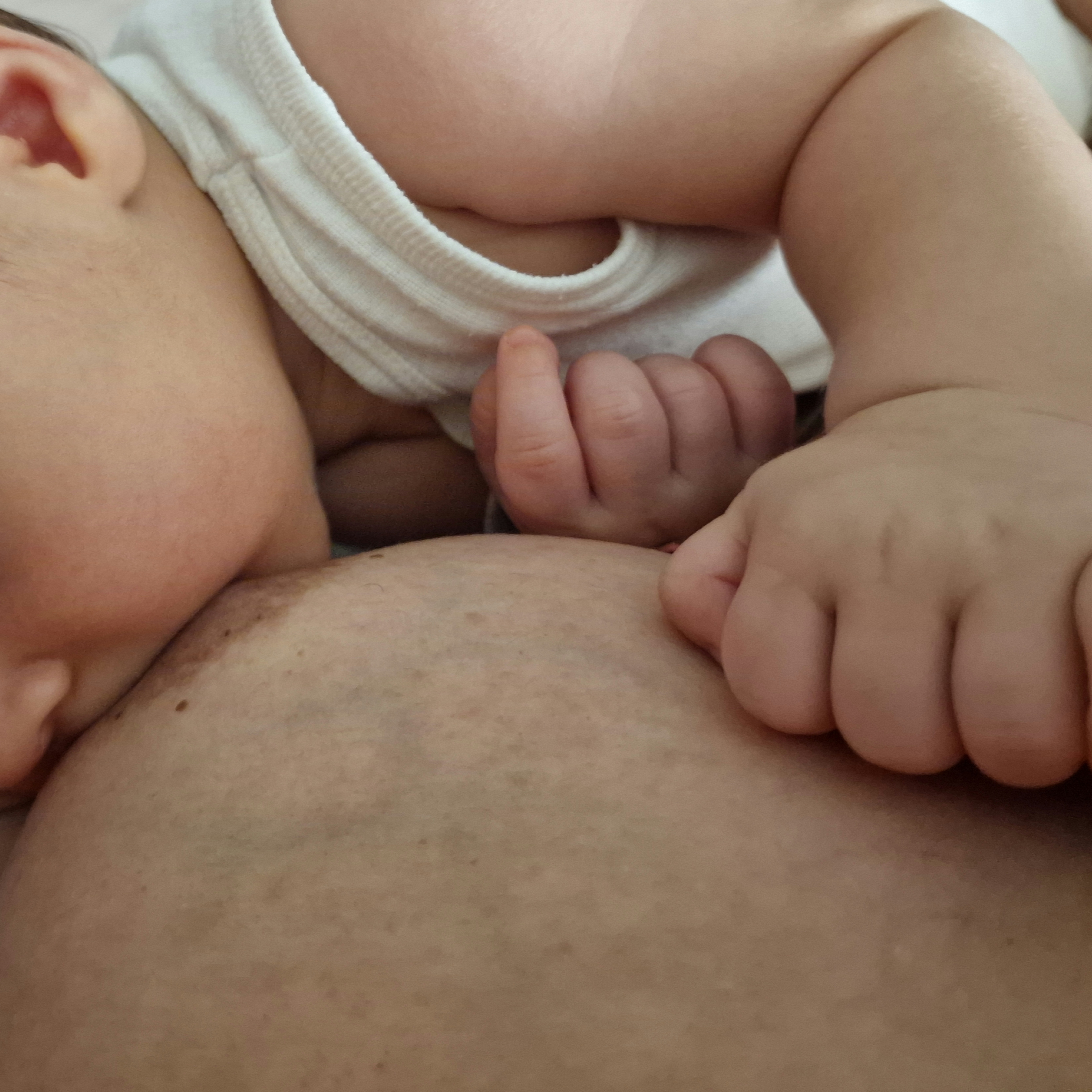 Asesoría de Lactancia Presencial (1h + seguimiento)