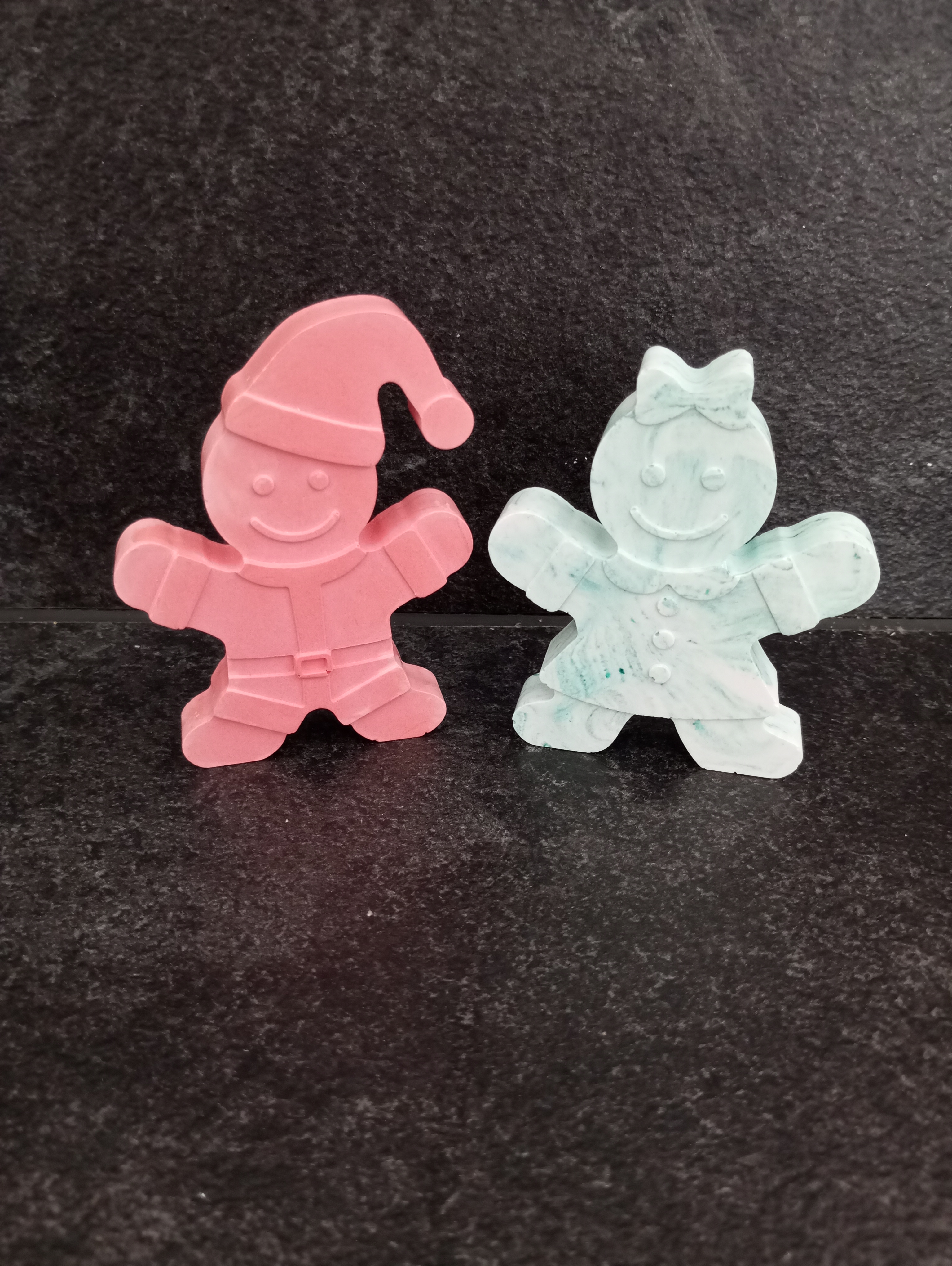 figurines en résine