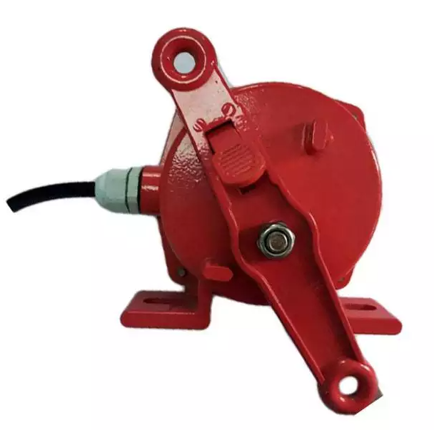 Manual reset two-way pull-cord switch for aluminum plants