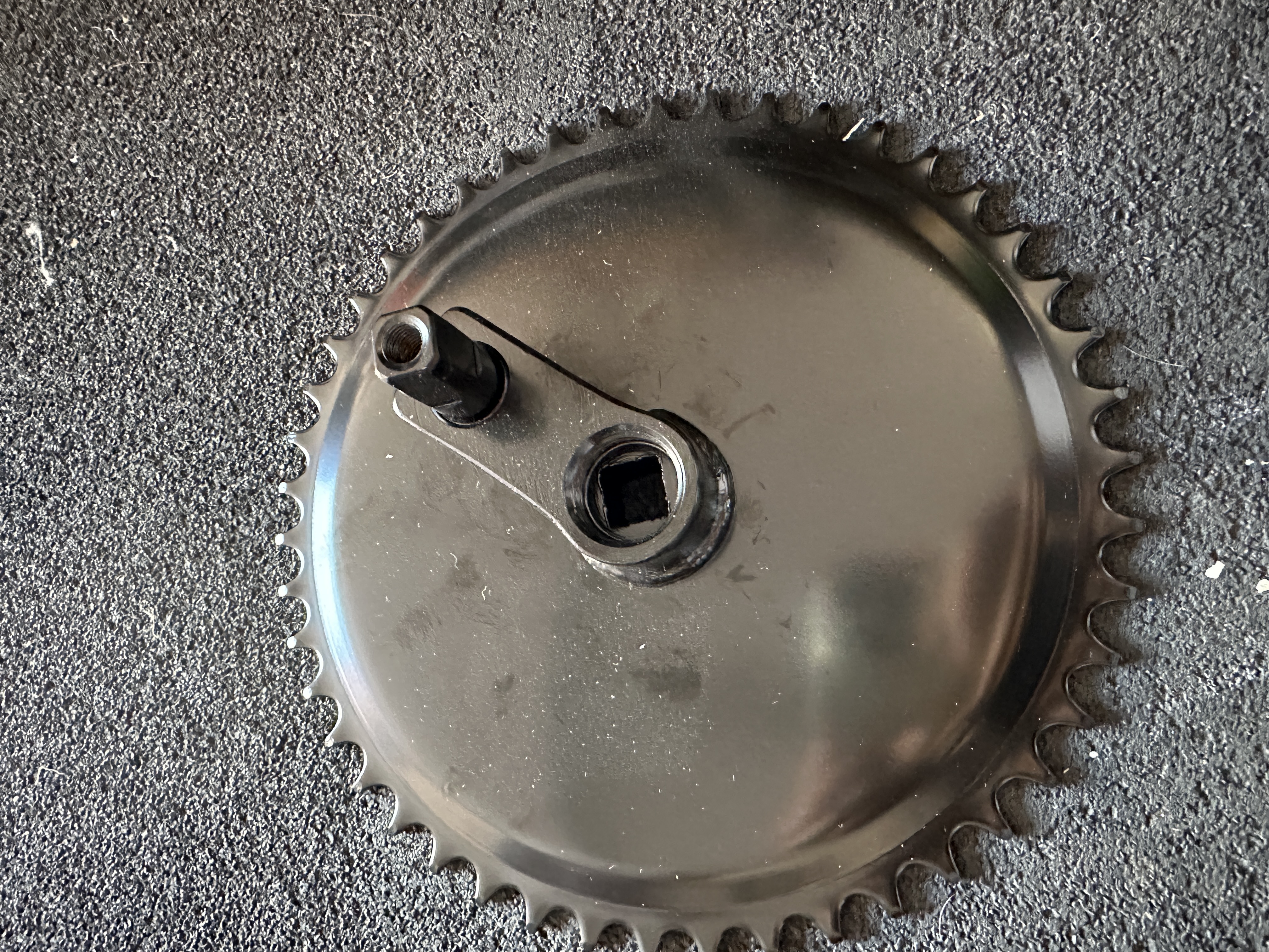 Bell crank y chain wheel - Derecho