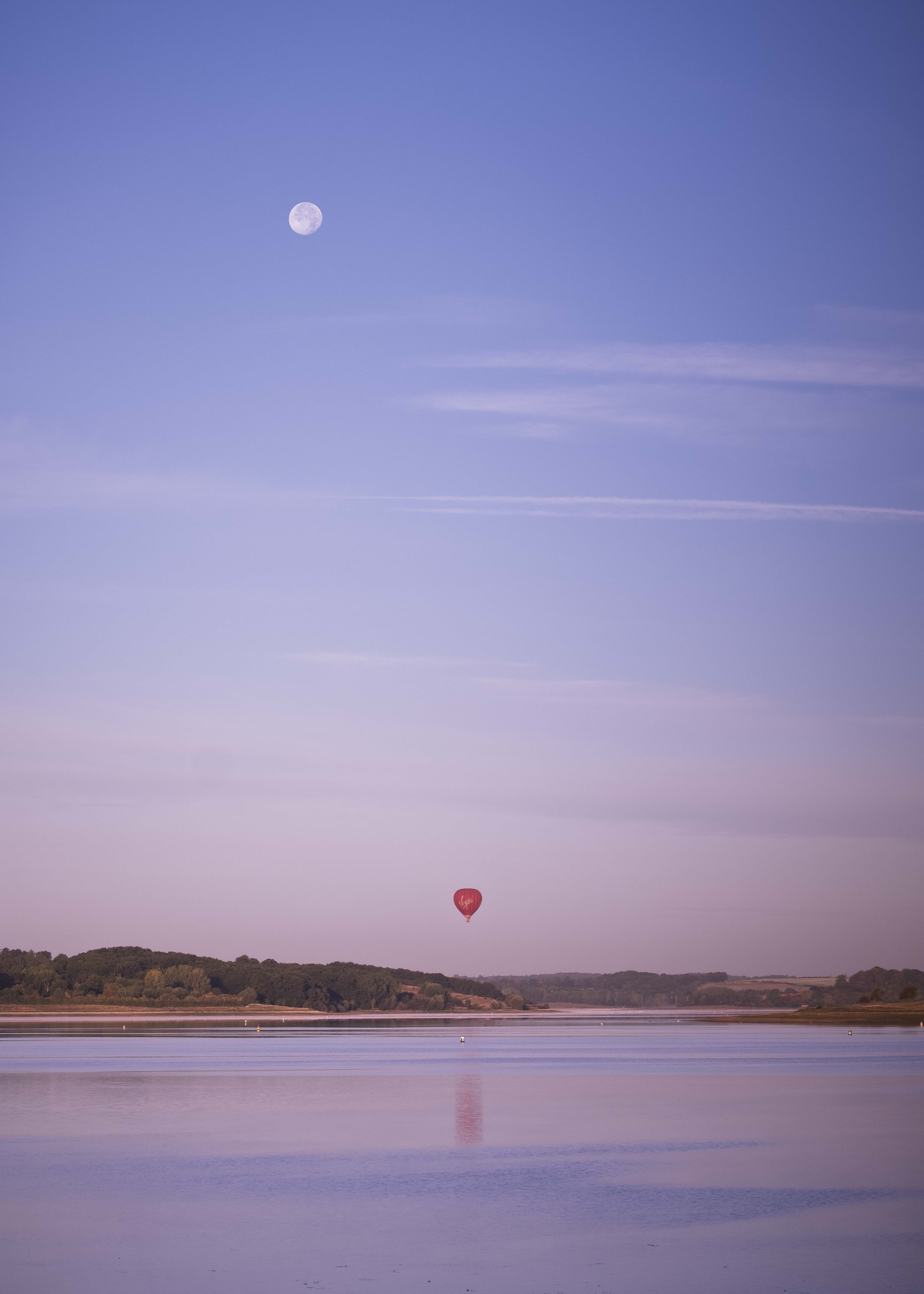 Balloon Over Rutland (7" x 5")