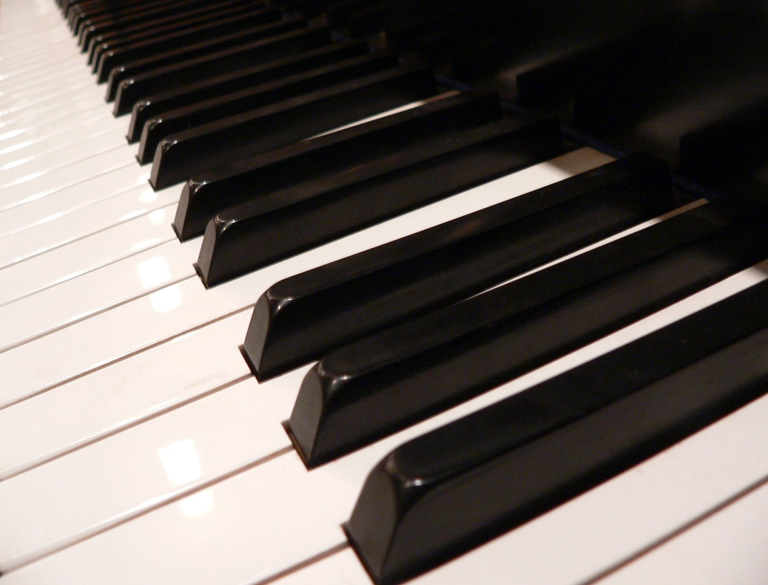 4 Piano Classes Per Month (Thursday, August 1 to August 31, 2025)