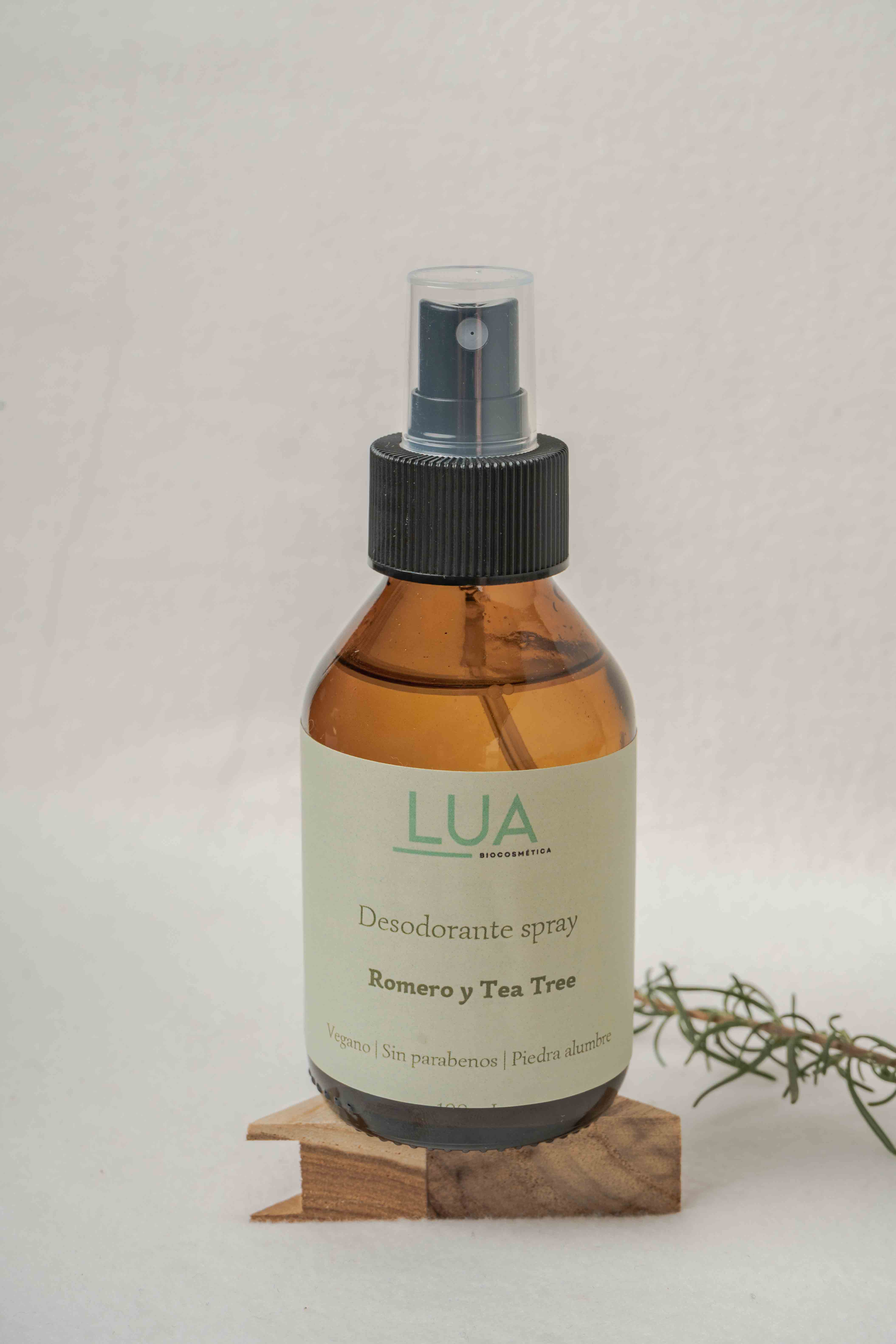 Desodorante spray romero y árbol de té