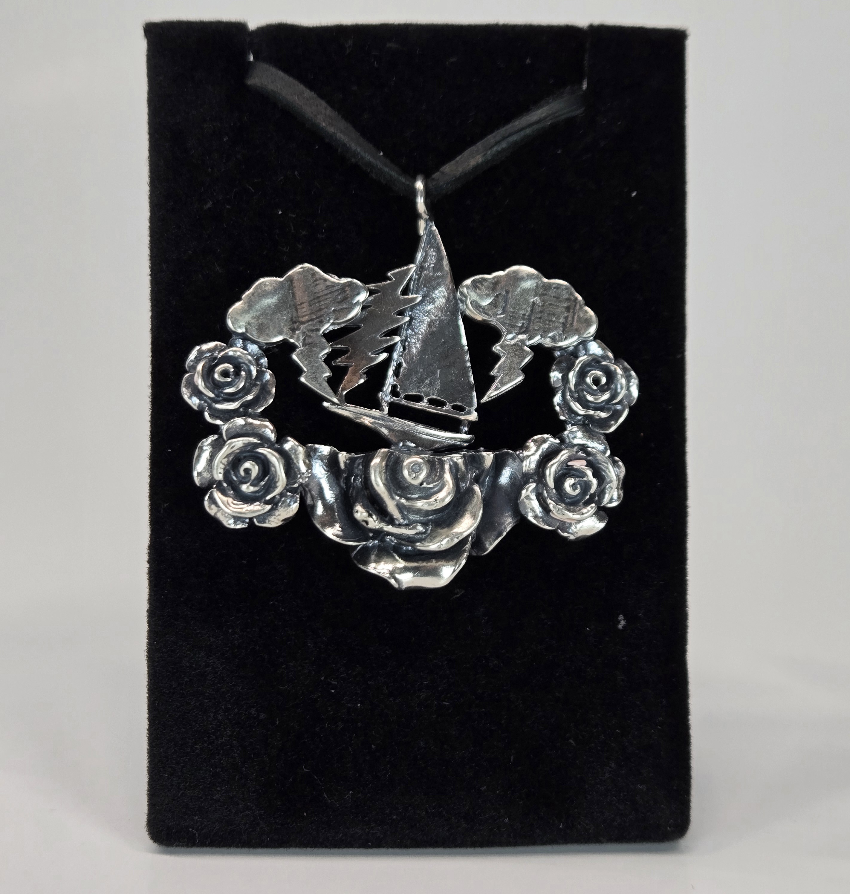 Stormy Sailbolt Pendant