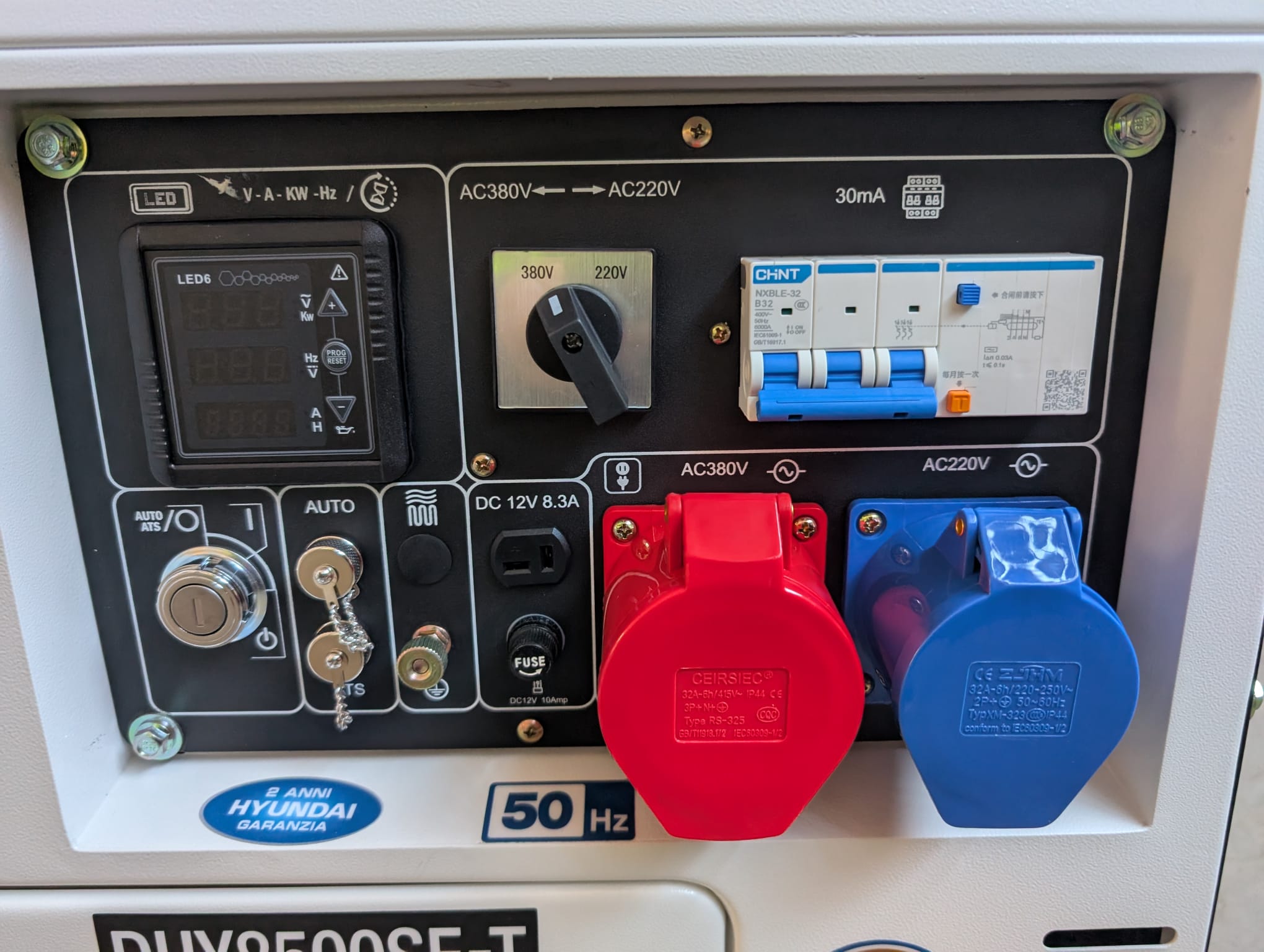 HYUNDAI DHY8500SE-T dyzelinis generatorius, 7,2 KW, FULL POWER, AVR, ATS+