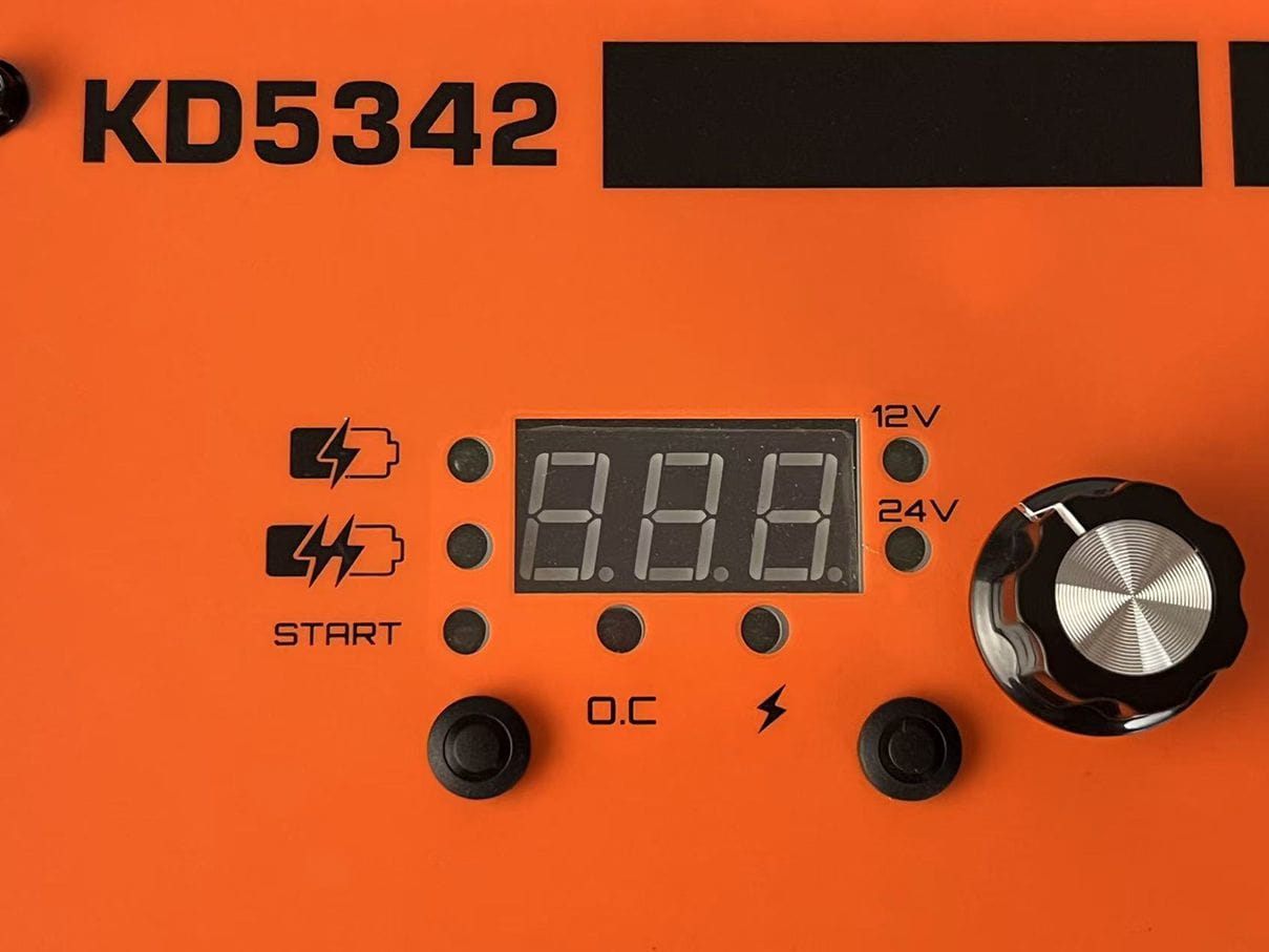 Akumuliatorių įkroviklis su paleidimu KD5342, 20-700Ah 12/24V 85A
