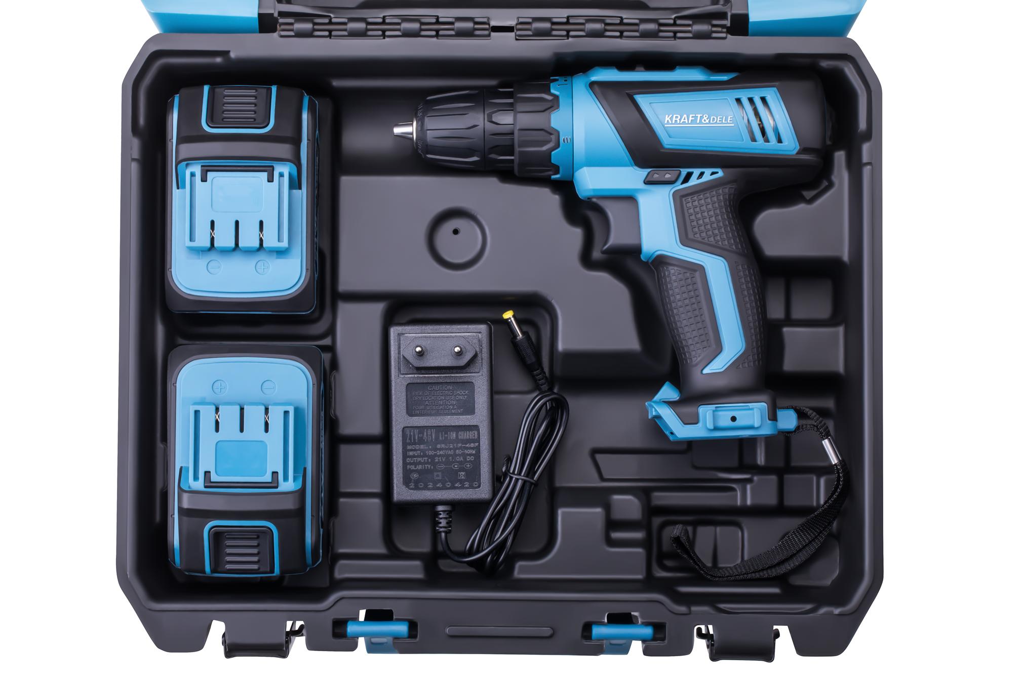 Gręžtuvo-suktuvo rinkinys 21 V 2 Ah + priedai KD3355