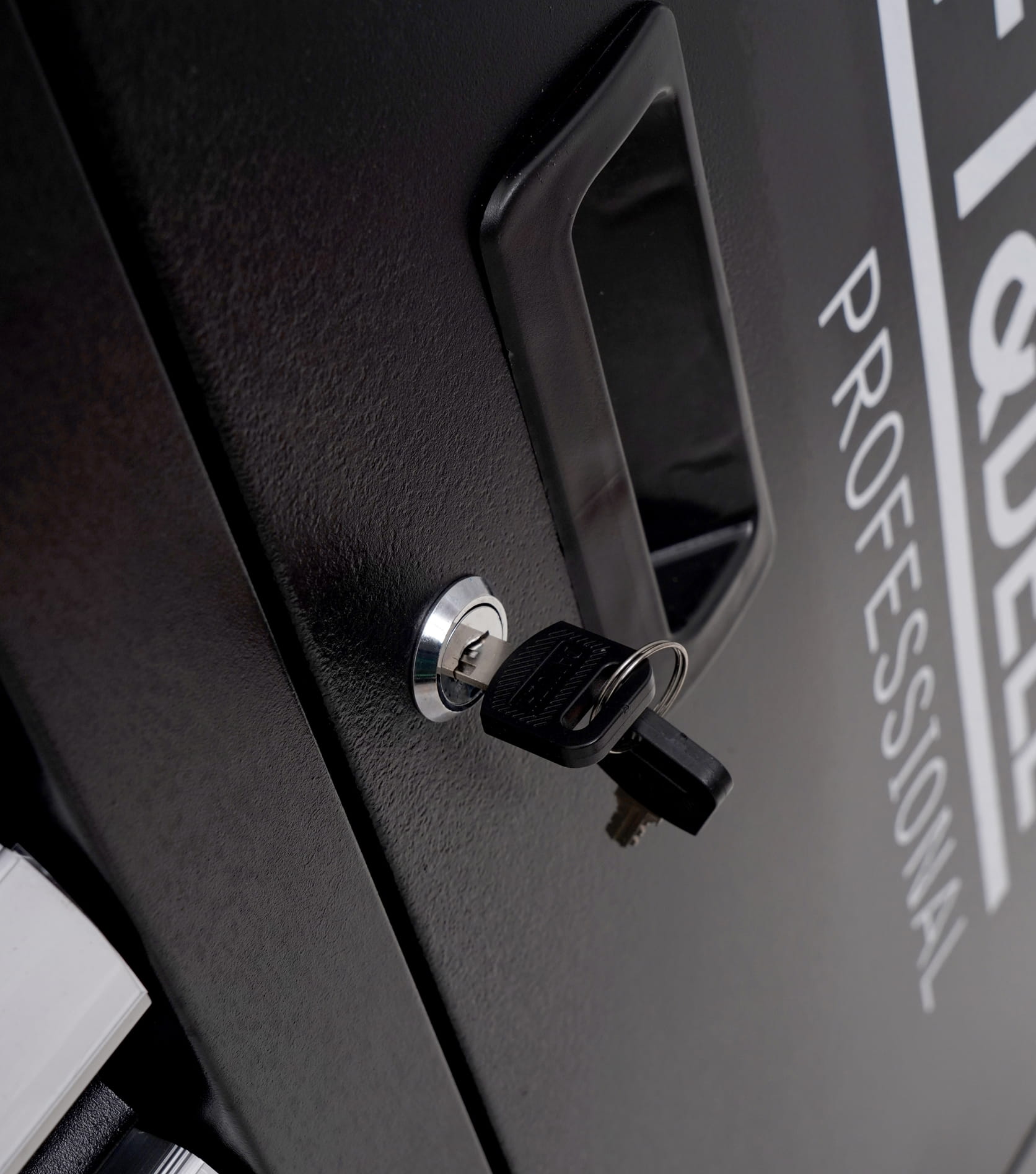 Įrankių spintelė Kraft & Dele KD1068,  su įrankiais, 299 elementų