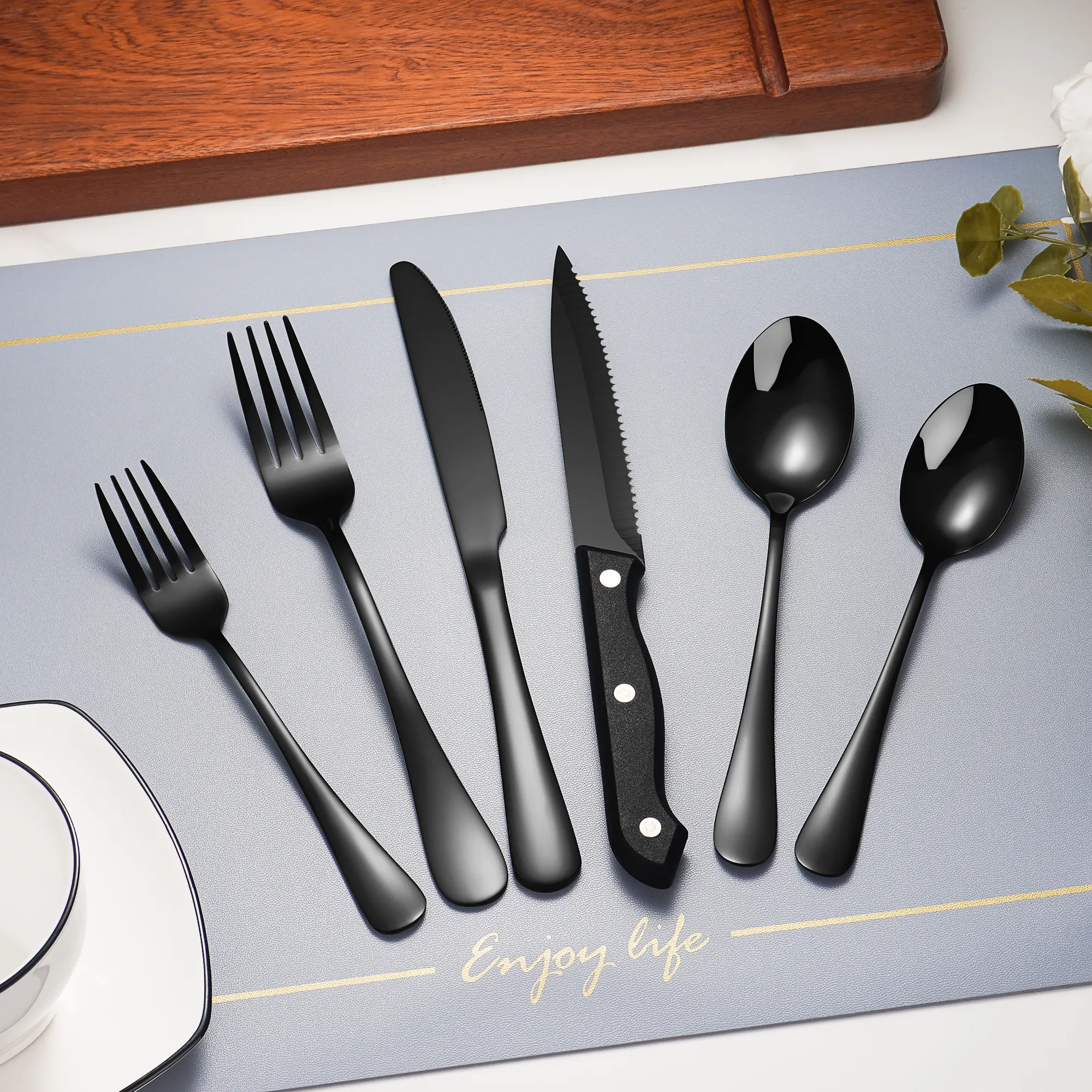 Black Stainless Steel Cutlery Set