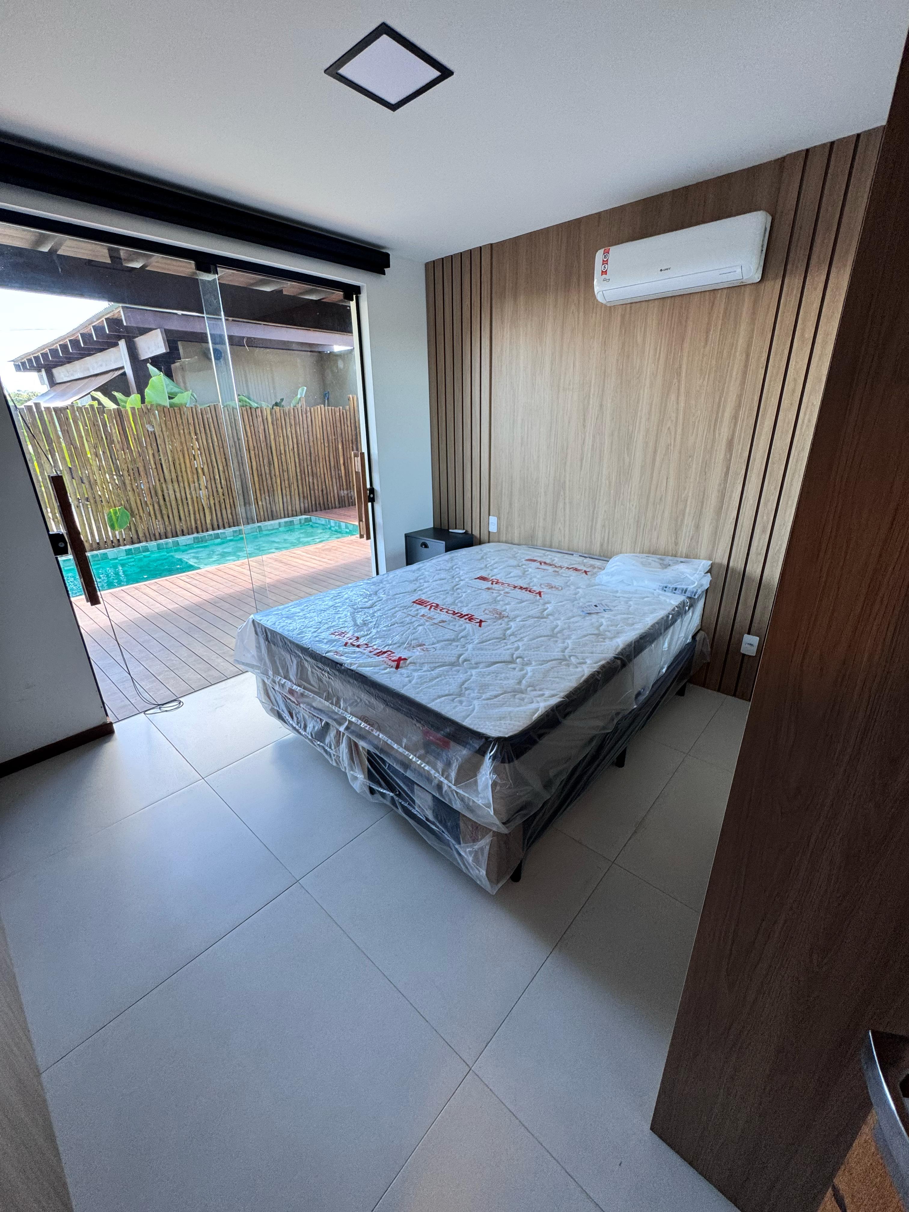 Casa 1/4 com Piscina Privativa