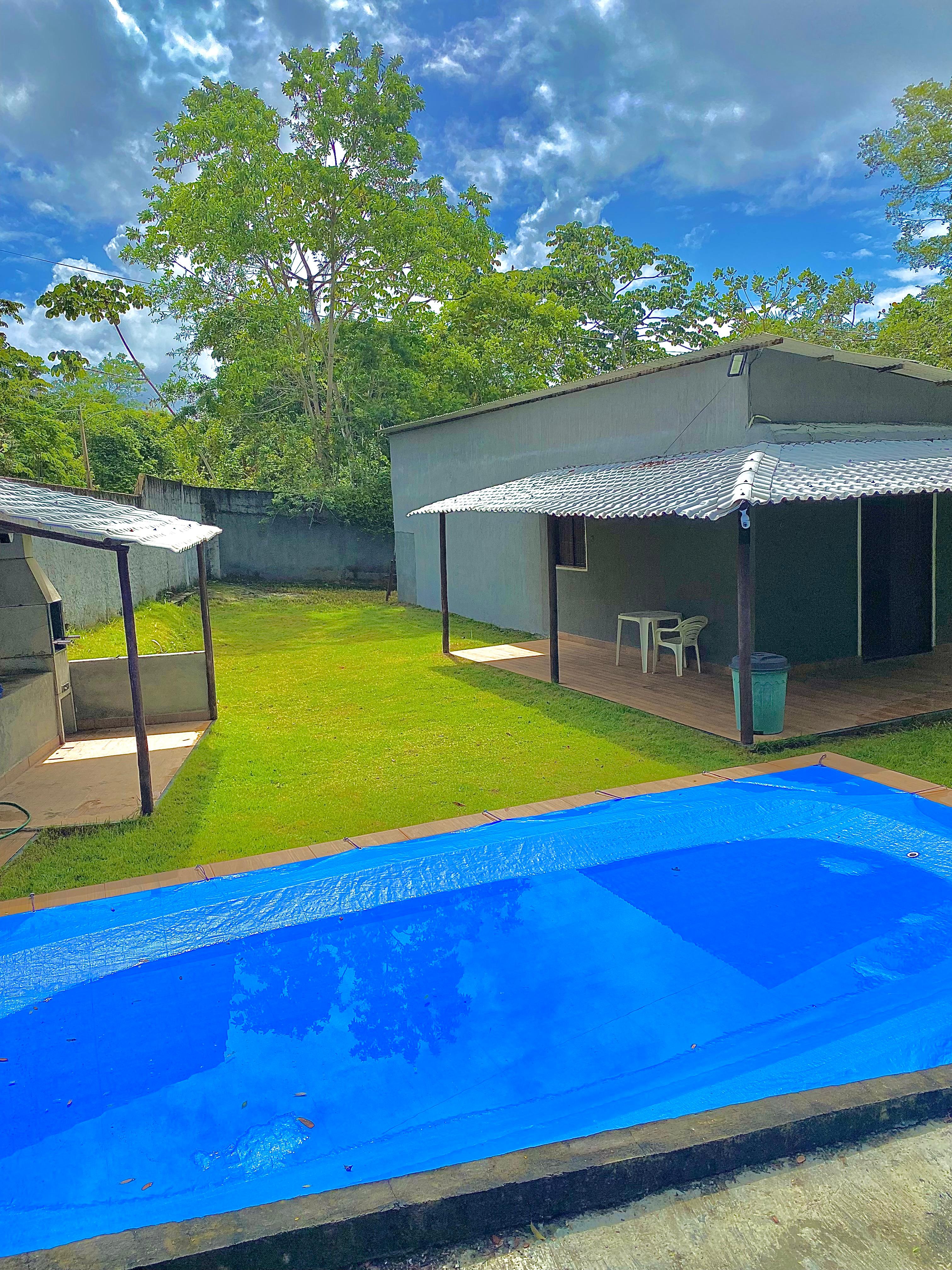 Casa 2/4 com Piscina