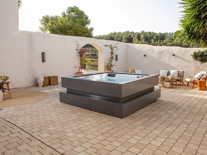 AQUAVIA Spa CUBE ERGO