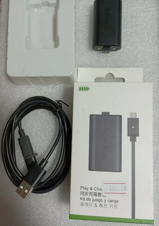 Cable Usb + Batería Para Control Xbox One S,x Generico