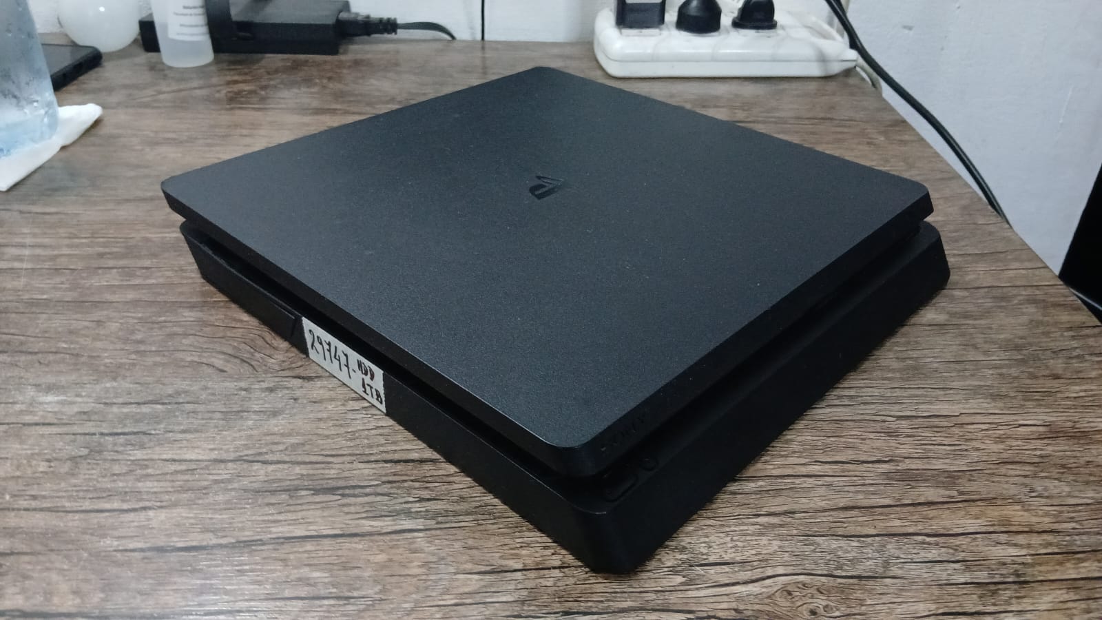 PlayStation 4 Slim con HDD 1TB