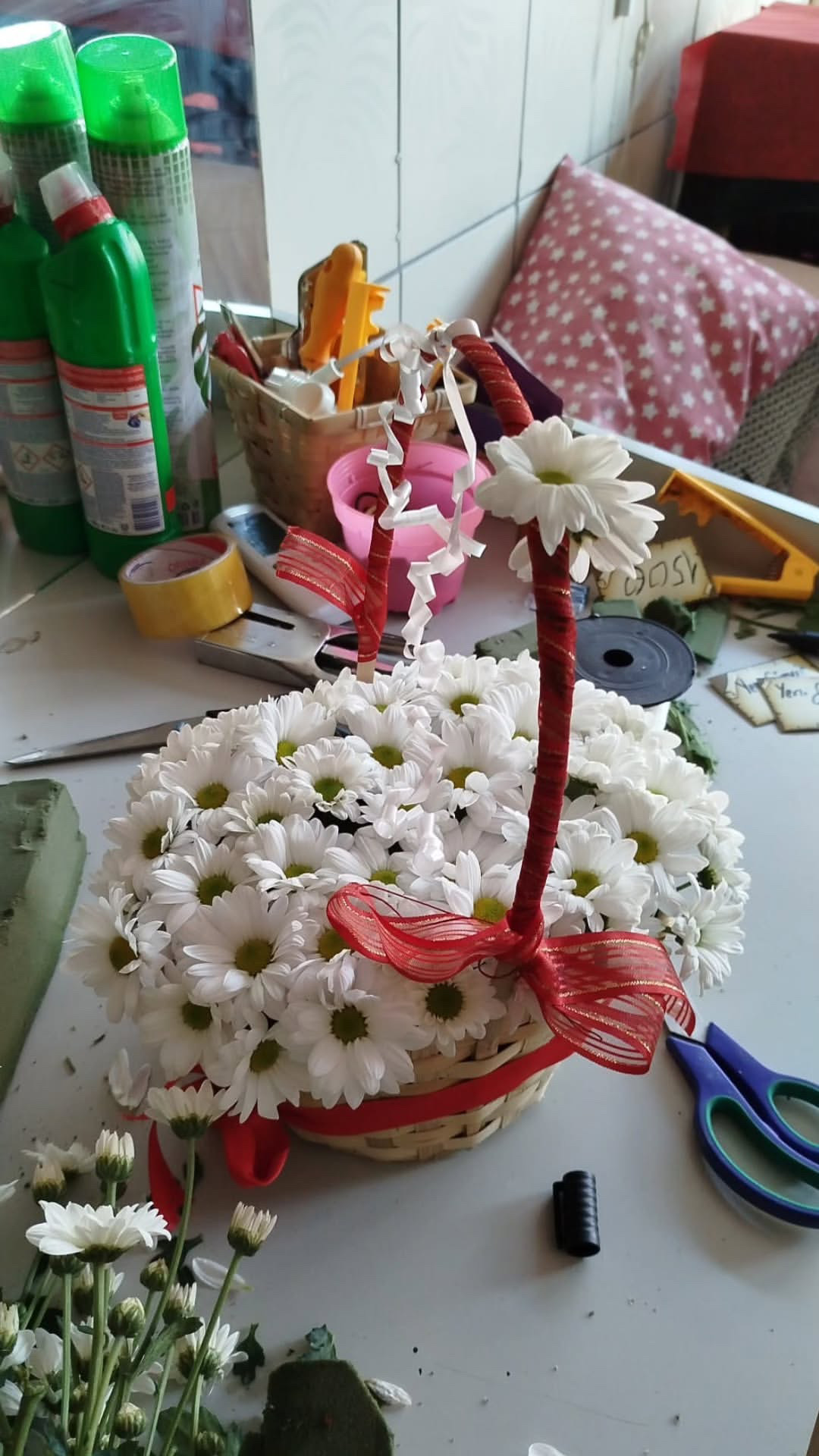 Beyaz Papatya Çiçek Sepeti