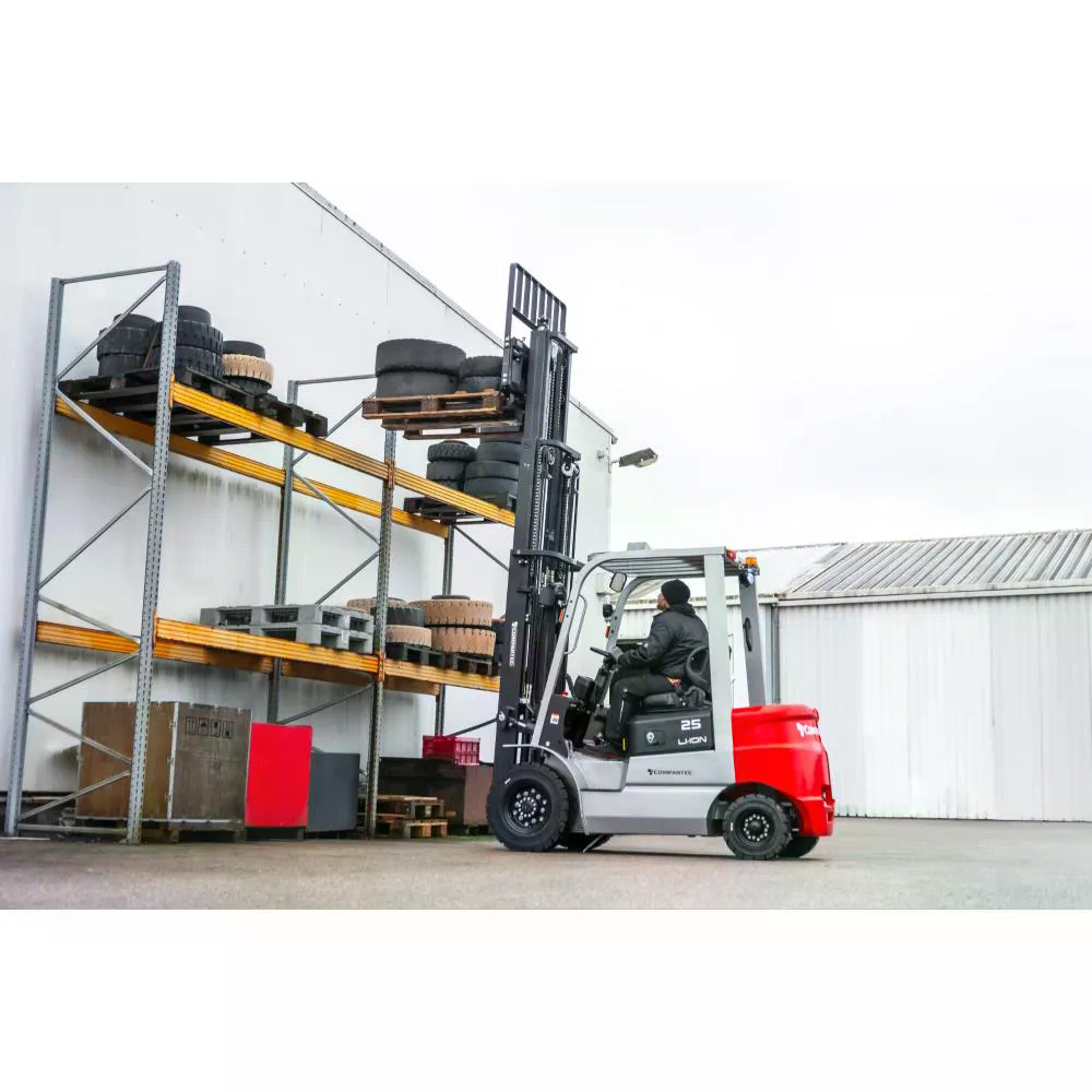 Chariot élévateur électrique lithium-ion COMPARTEC – 3,5 T / 4,8 m