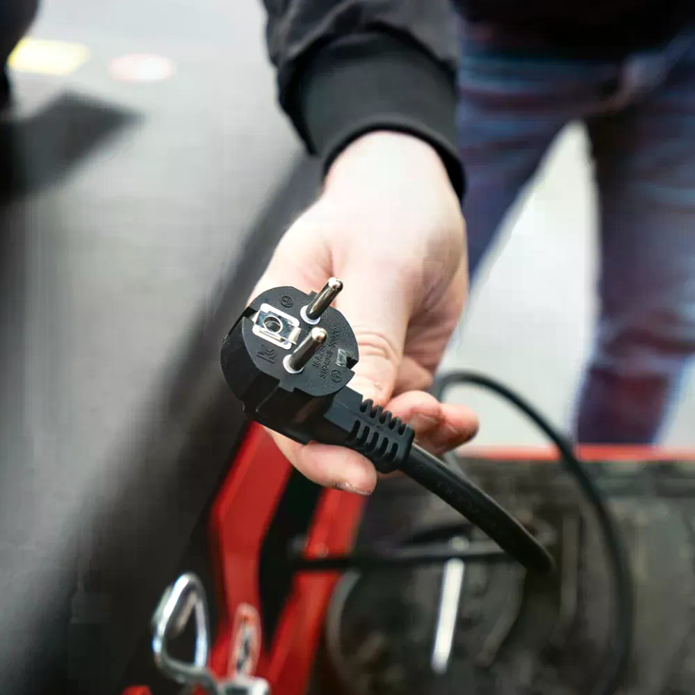 Chariot élévateur électrique 4 roues EP EFL253