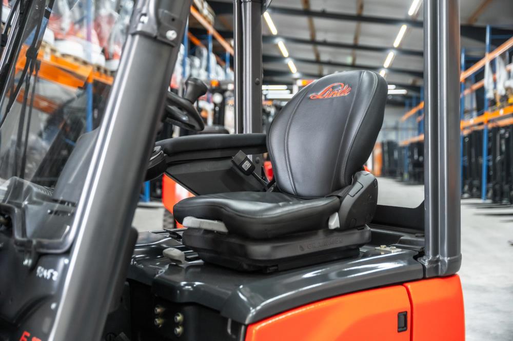 Chariot Élévateur Électrique Reconditionné – Linde E 12-01 (2013) | 1200 kg