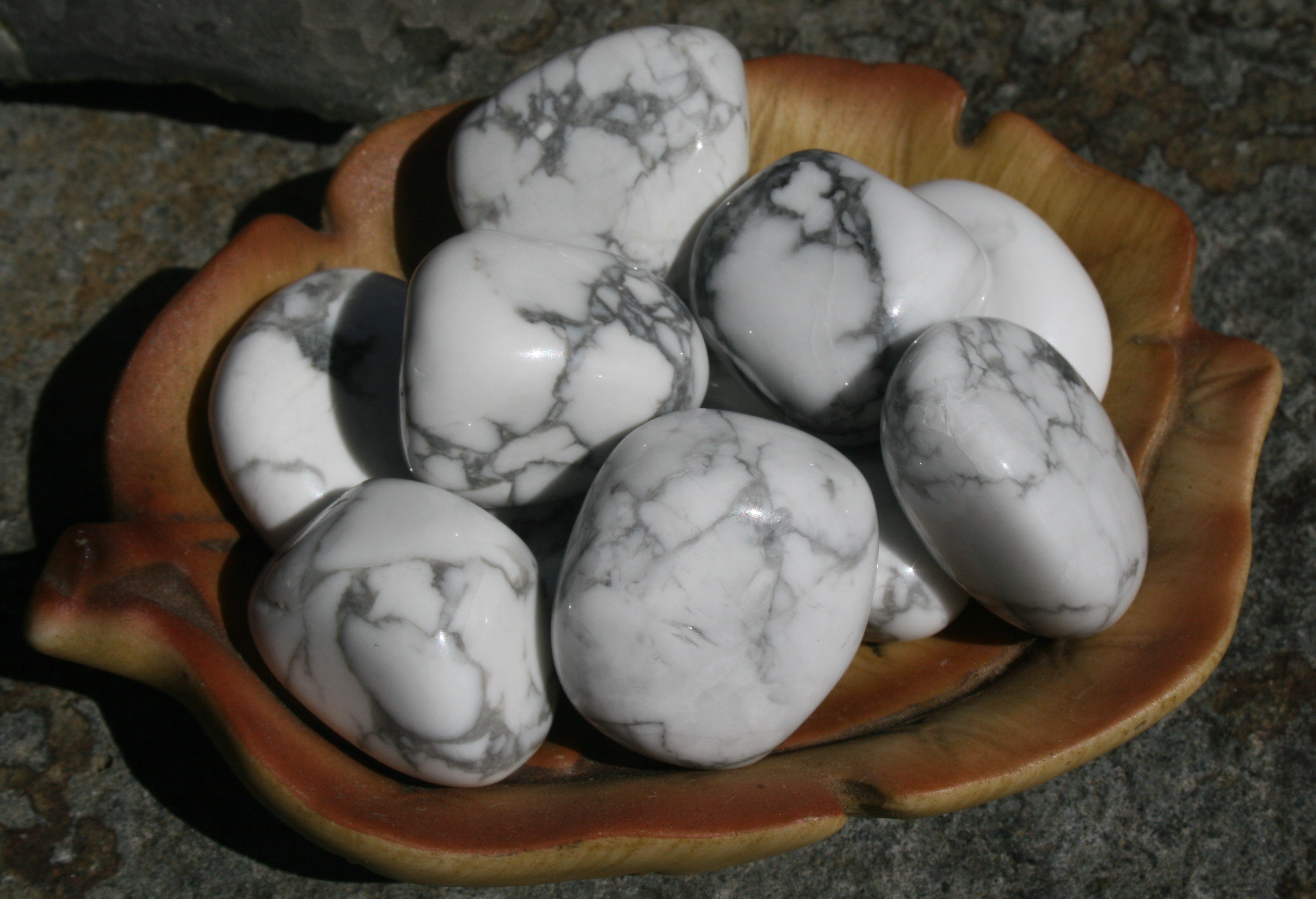 Howlite – Tumbled Stone