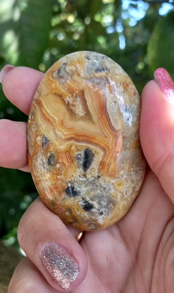 Crazy Lace Agate – Palm Stone