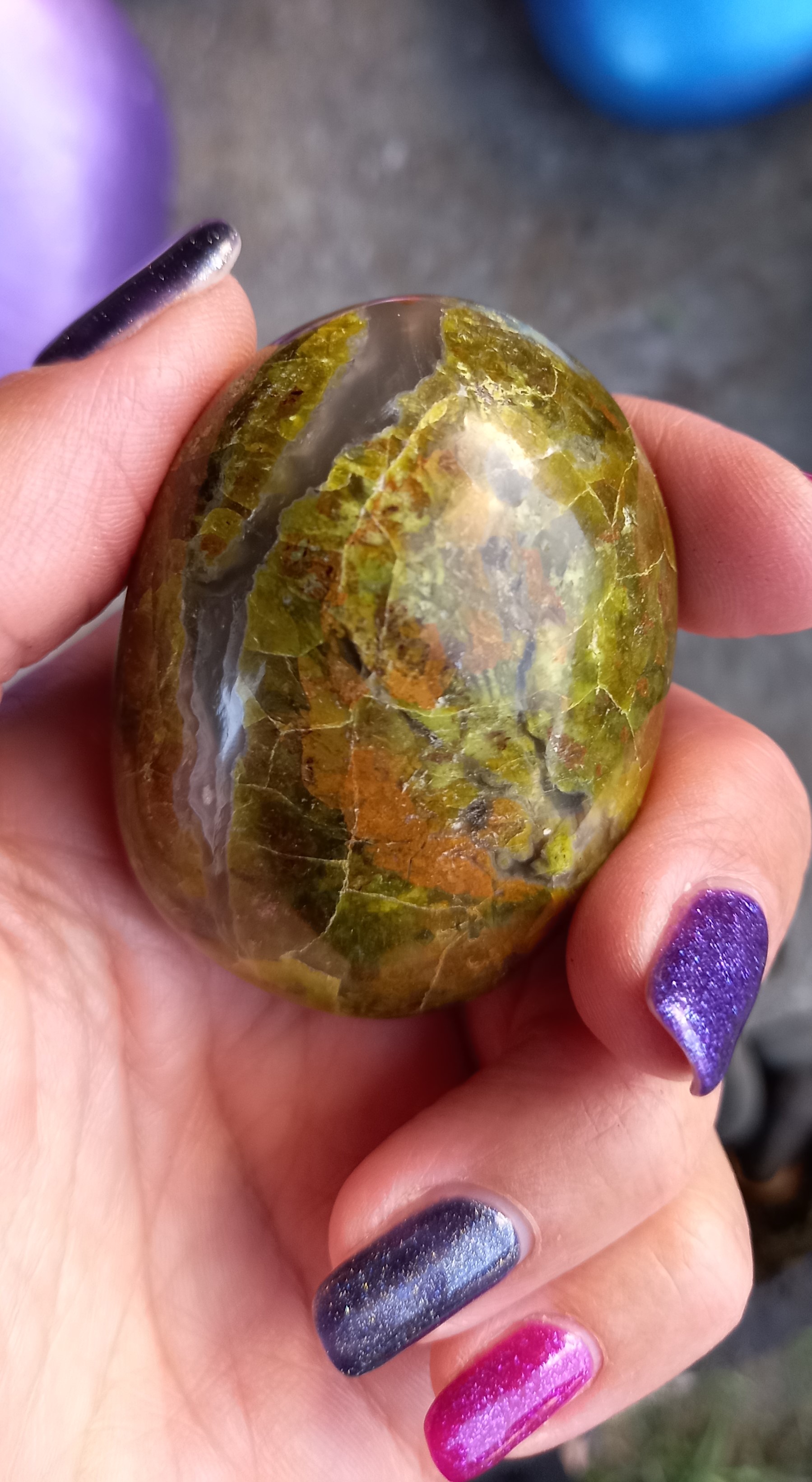 Green Opal – Palm Stone