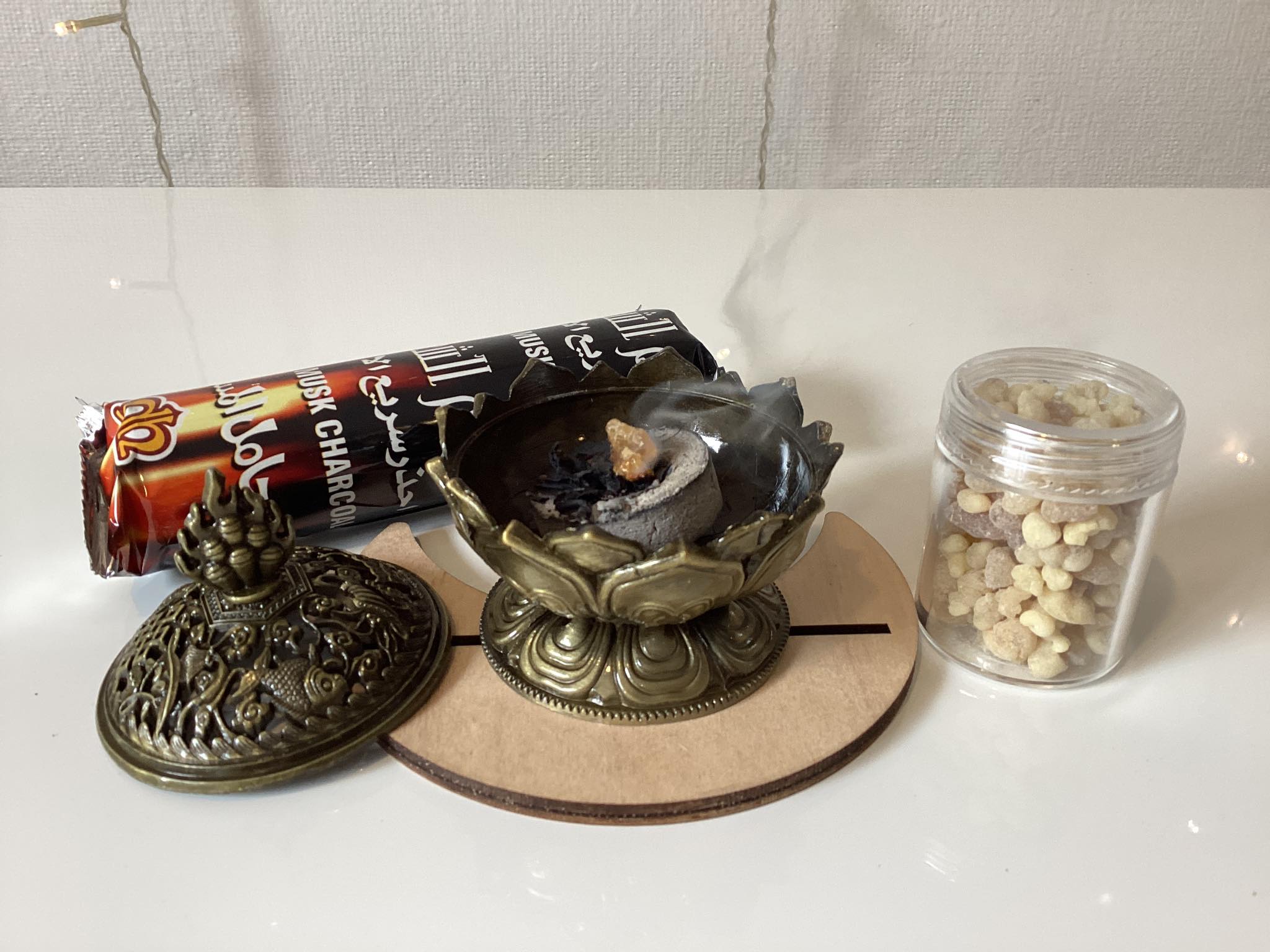 Frankincense Resin & Charcoal Disks