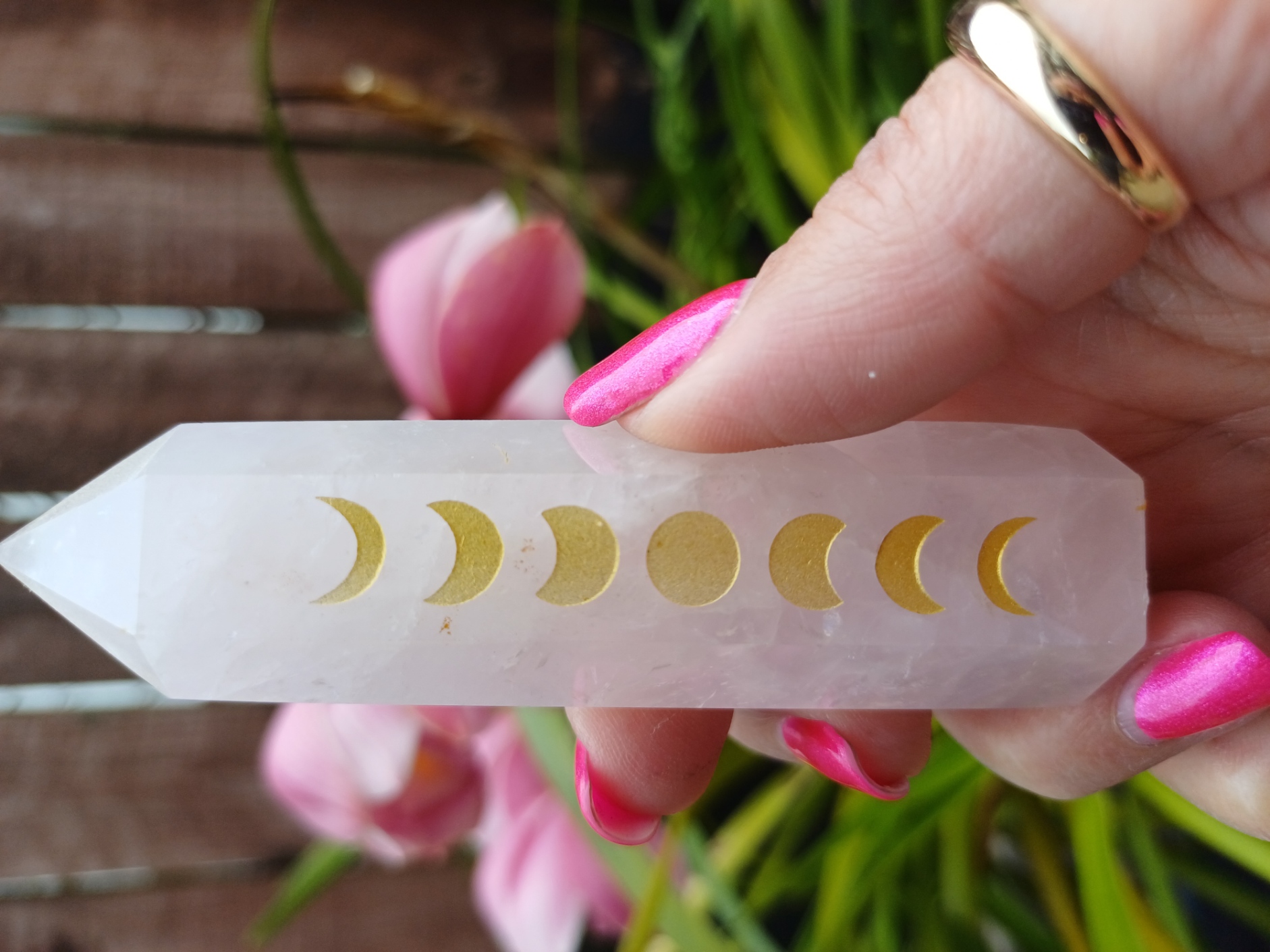 Rose Quartz – Moon Generator