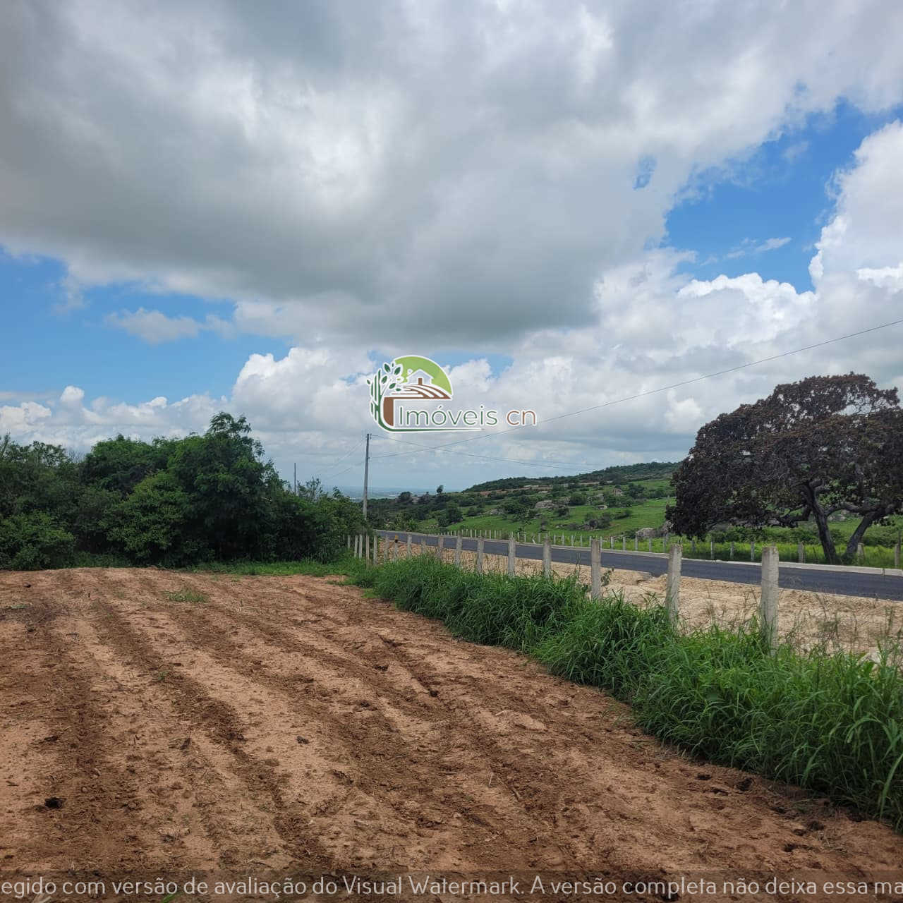 Área com mais de 1 hectare na PB-117 ao lado da Pedra da Boca