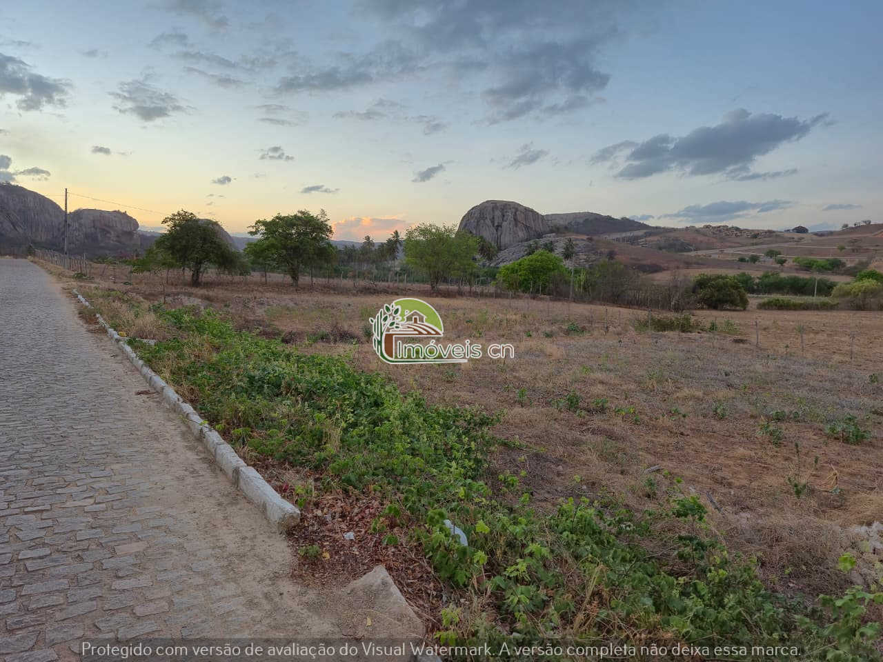 Terreno Rural à Venda com 1.800m² – Frente para Estrada Calçada da Pedra da Boca (PB)