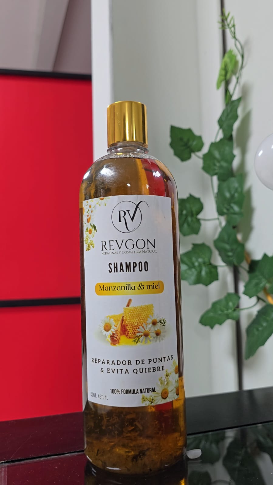 SHAMPOO DE MANZANILLA Y MIEL