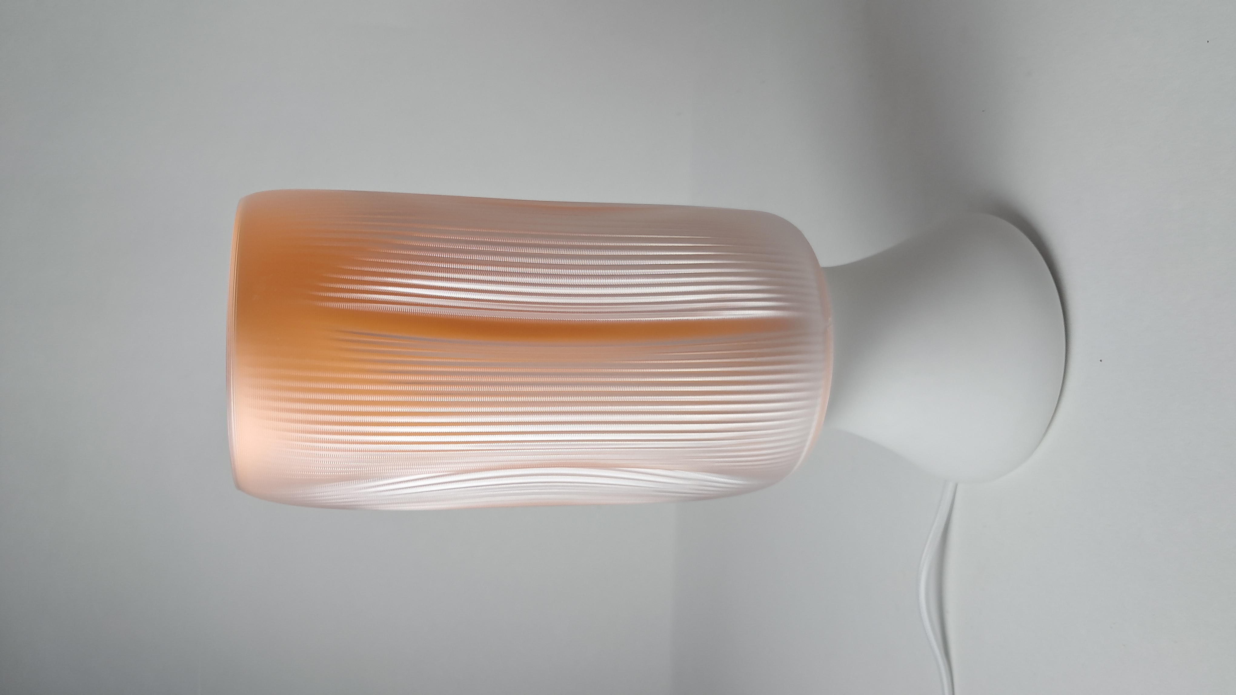 Médusa Lampe à Poser – Éclairage d'Ambiance Texturé pour un Salon Cosy