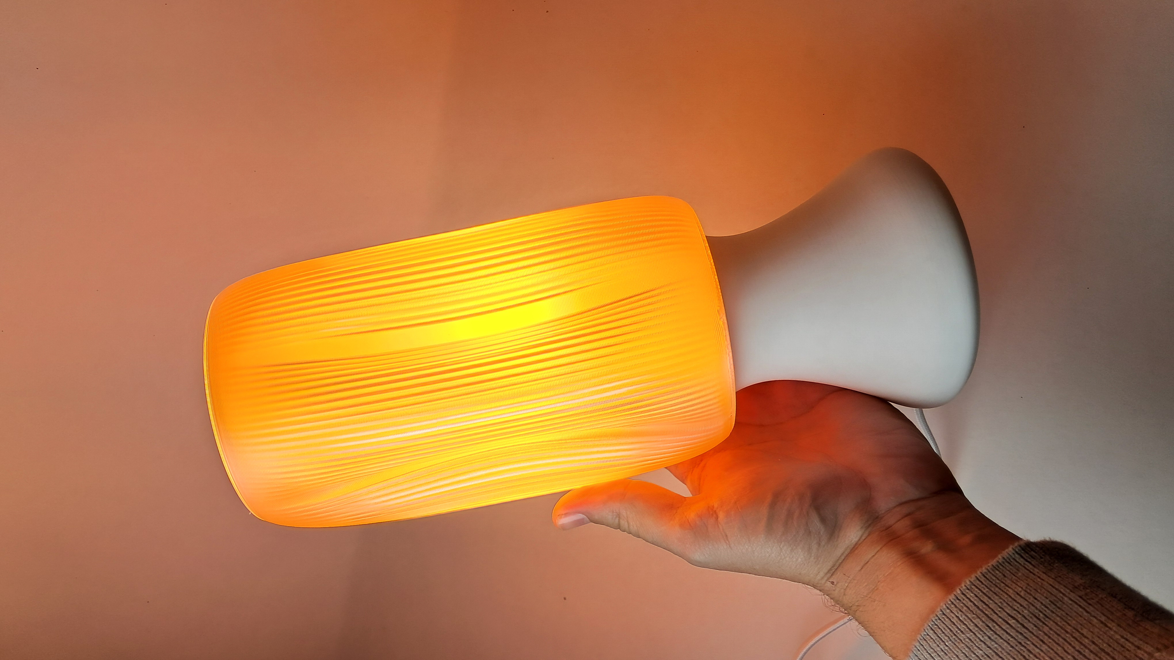 Médusa Lampe à Poser – Éclairage d'Ambiance Texturé pour un Salon Cosy
