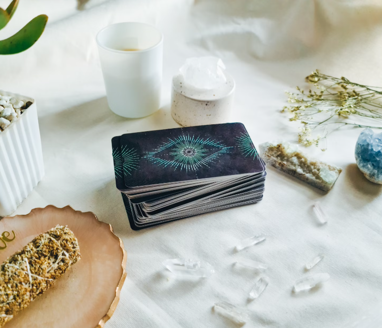 Guidance Intuitive Premium – Tarot, Oracles & Voix Intérieure