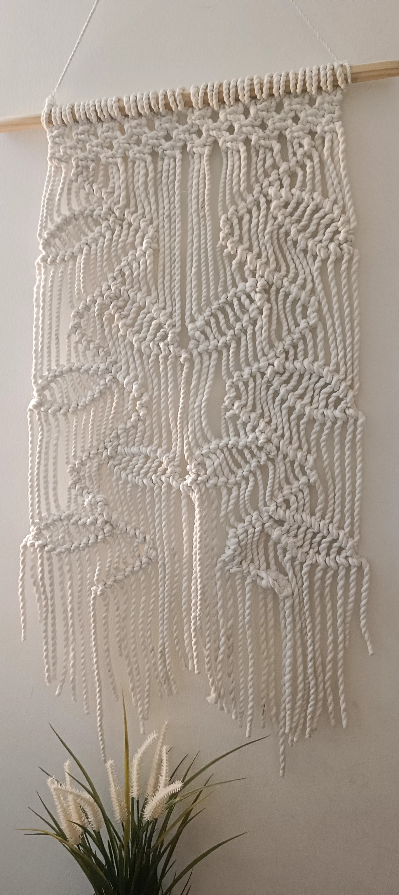 Macrame Hanging Leaves Growth Charm Pattern 