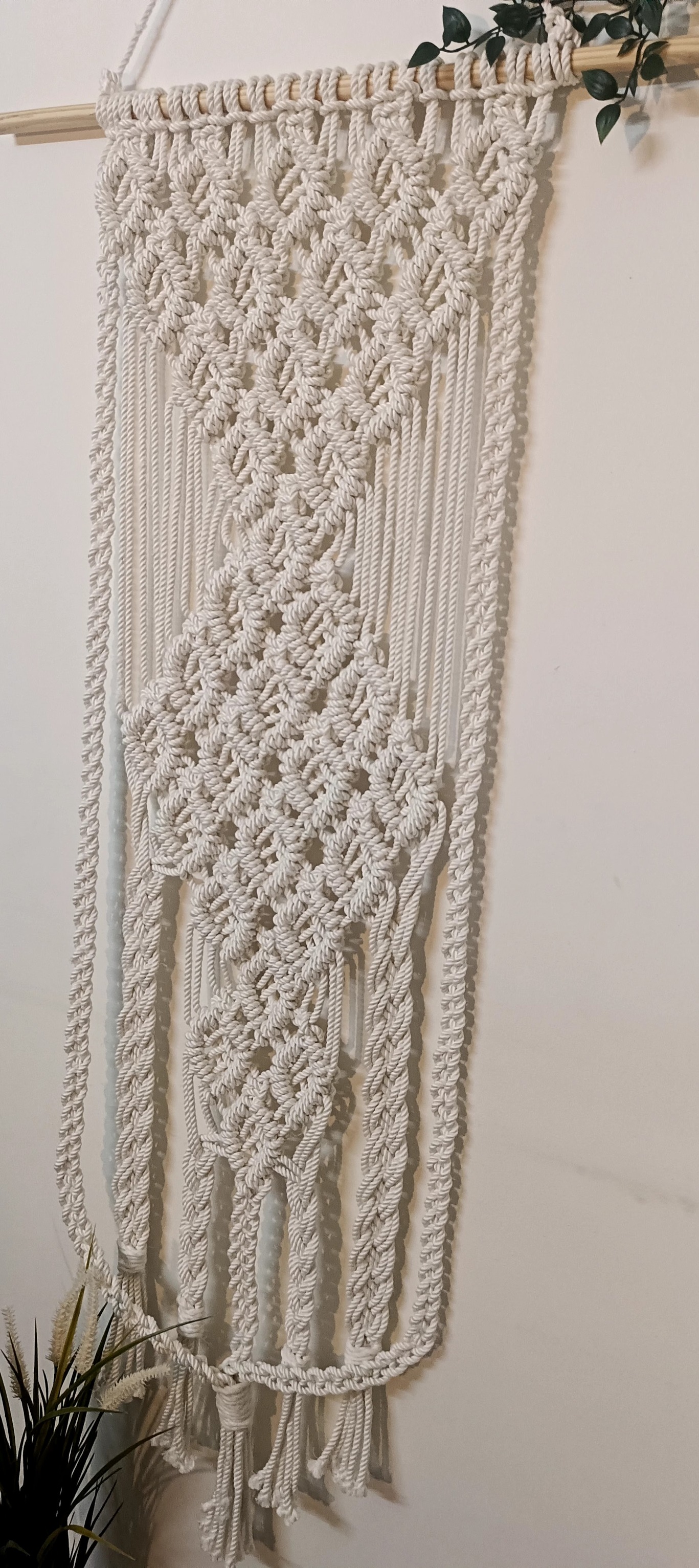 Big-Thick Diamond Pattern with wooden dowel