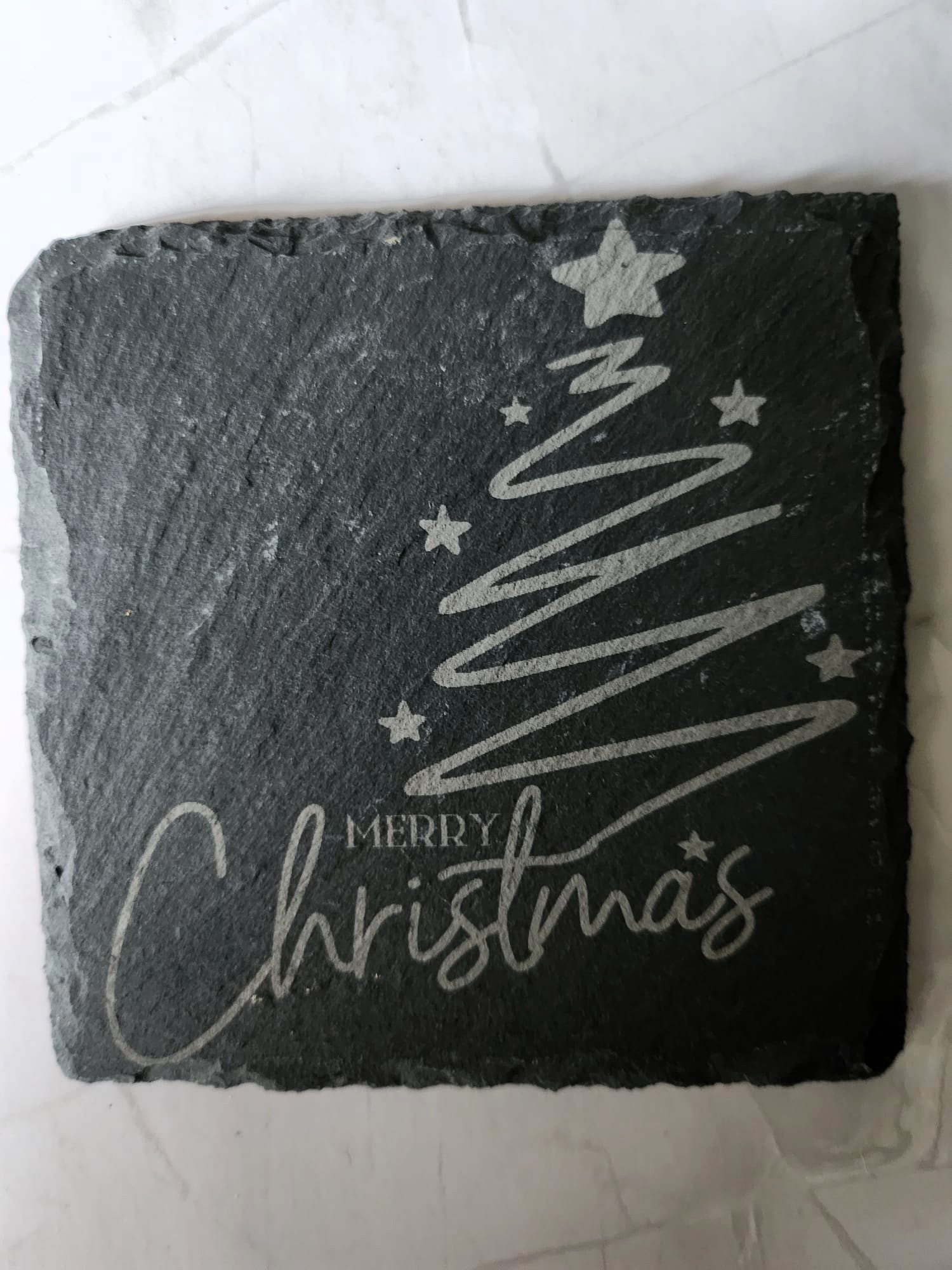 Schiefertafel „Merry Christmas Star Tree“ – 10 × 10 cm