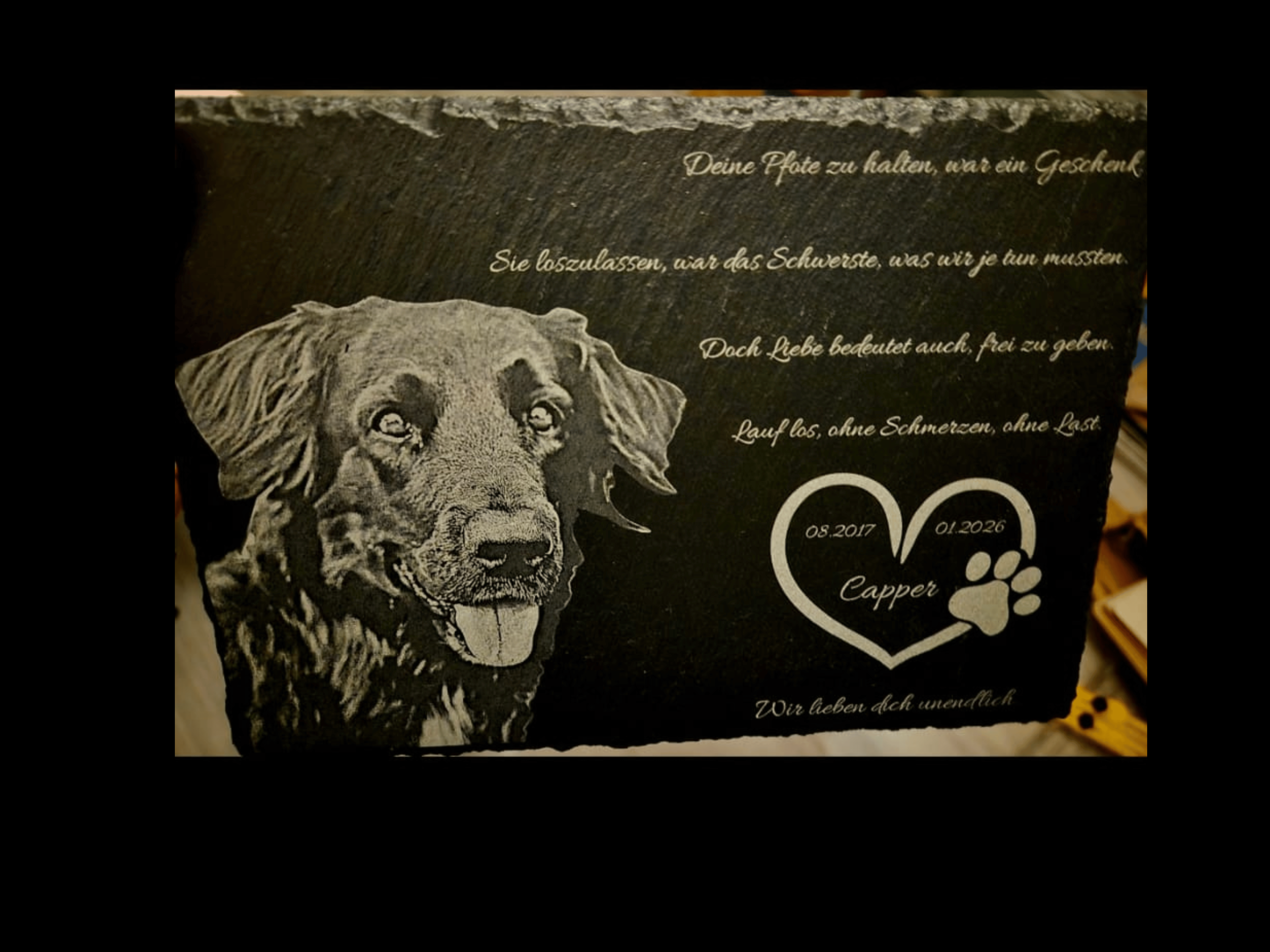 Premium Schiefer-Gravur „Individual“ – Porträts & Gedenken auf Stein